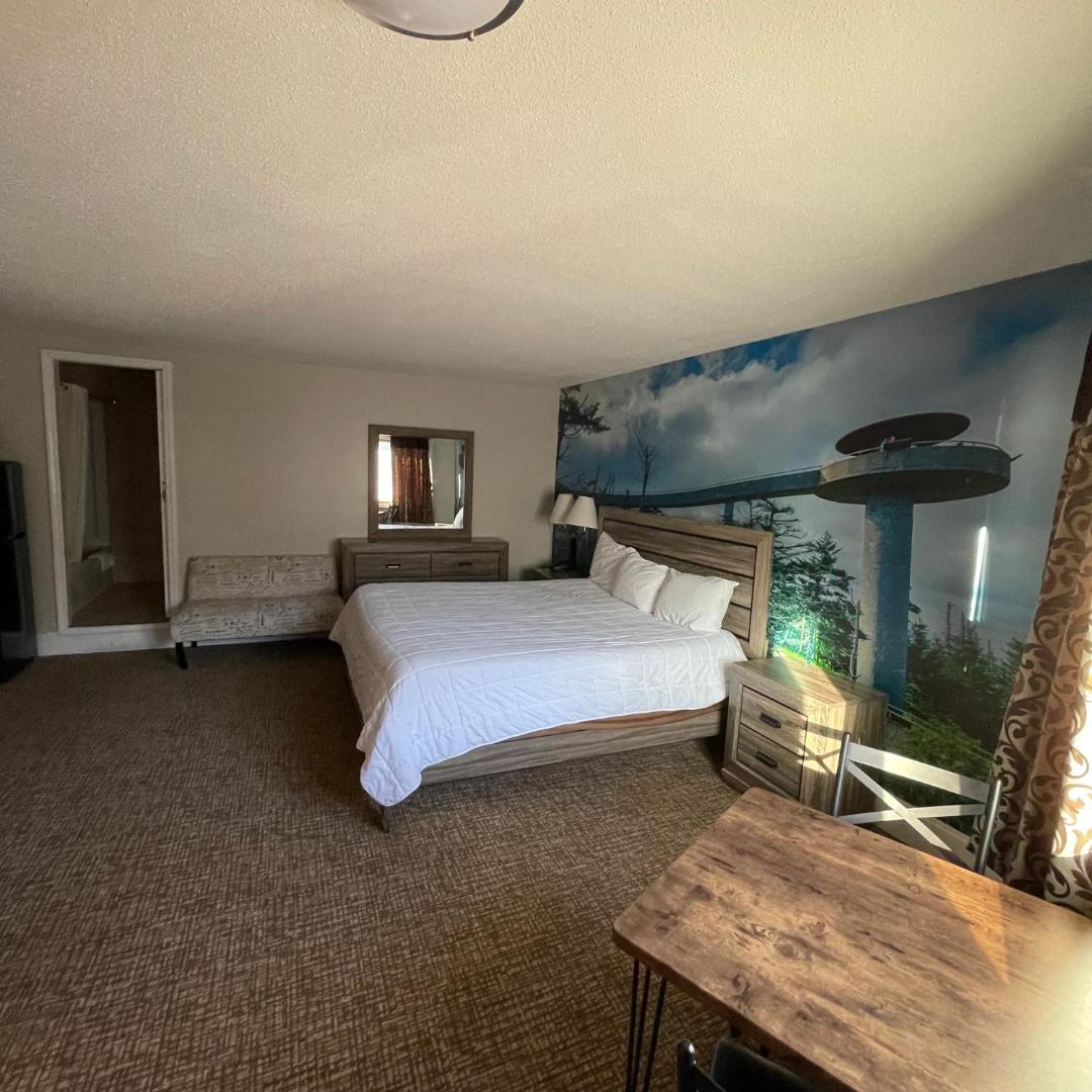 Country Town N' Suites