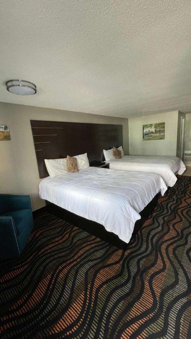 Country Town N' Suites
