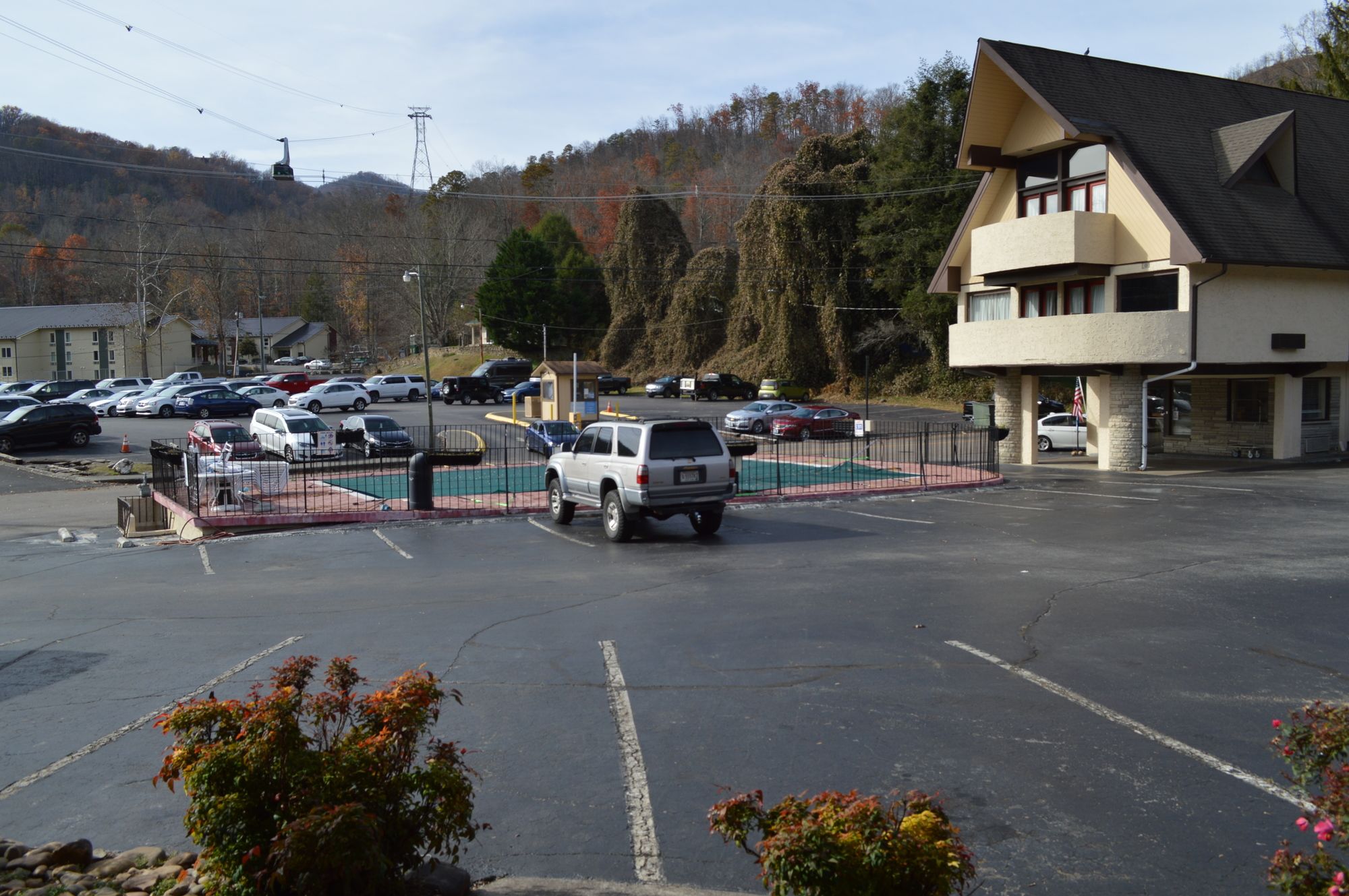 Econo Lodge Inn & Suites on the River