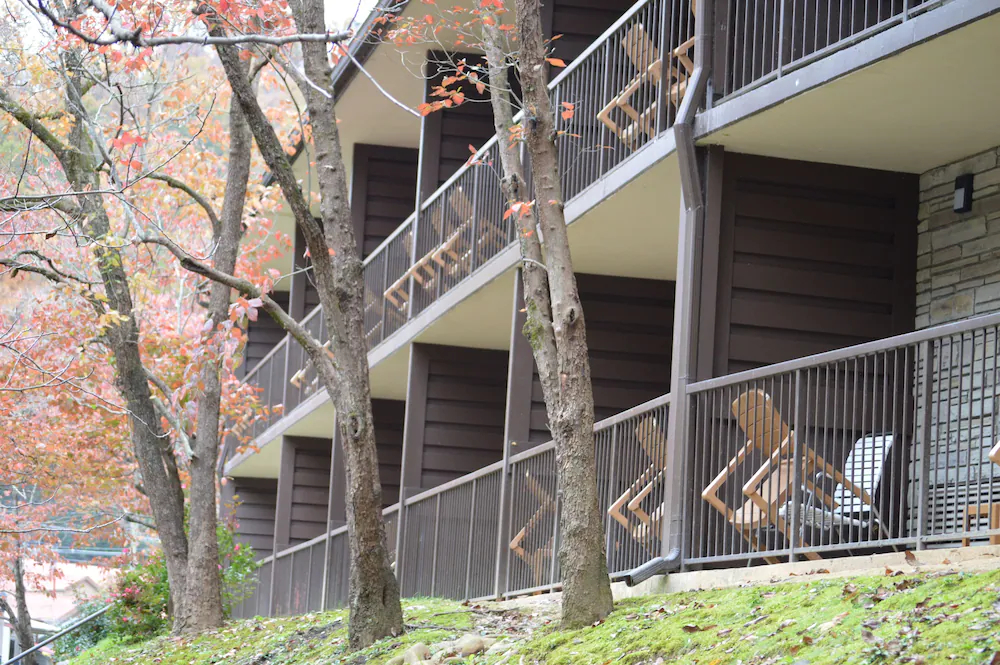 Econo Lodge Inn & Suites on the River