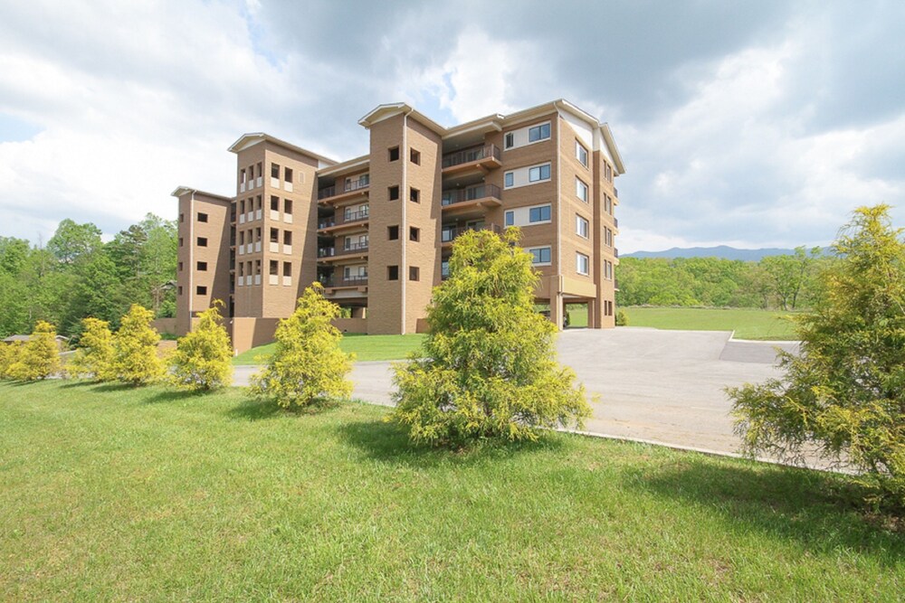 Glades View Condominiums by Wyndham Vacation Rentals