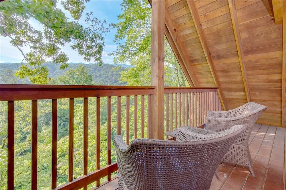 Hibernation Station Cabin