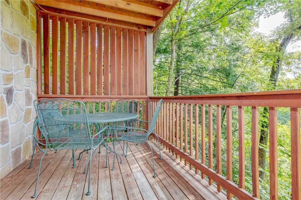 Hibernation Station Cabin