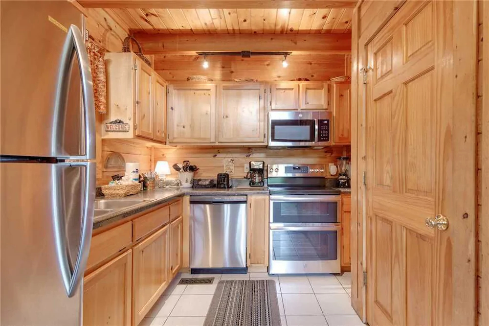 Hibernation Station Cabin