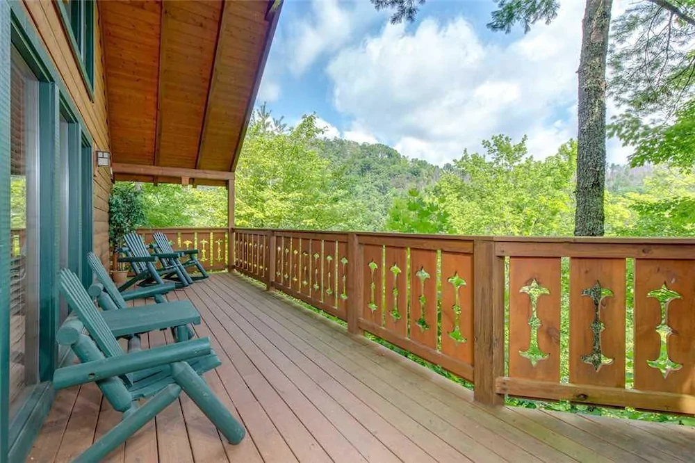 Moonshine Run Cabin