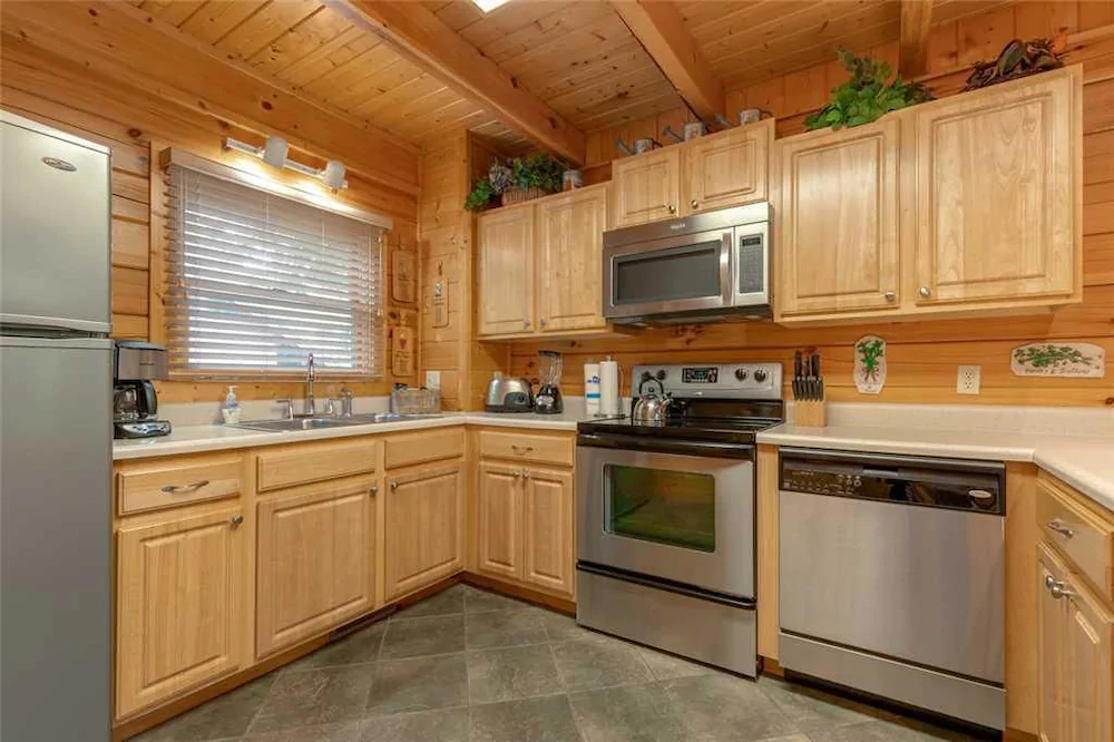 Moonshine Run Cabin
