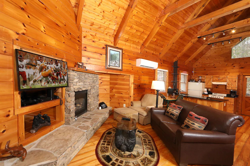 The Cuddle Hut Cabin