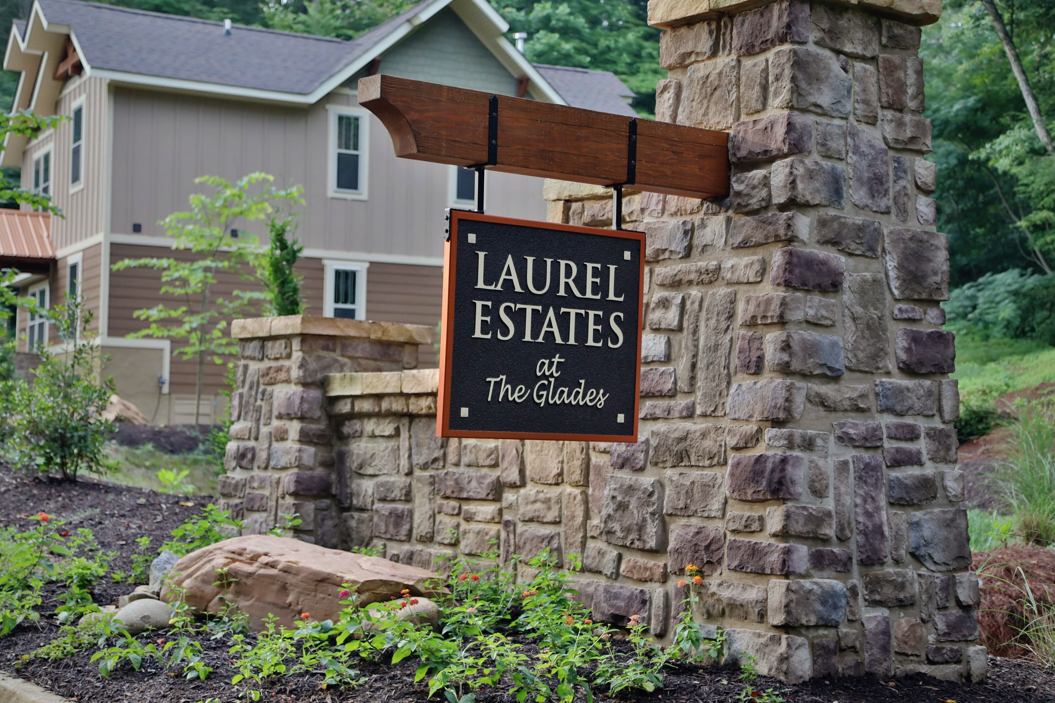 Tri Star Lodge