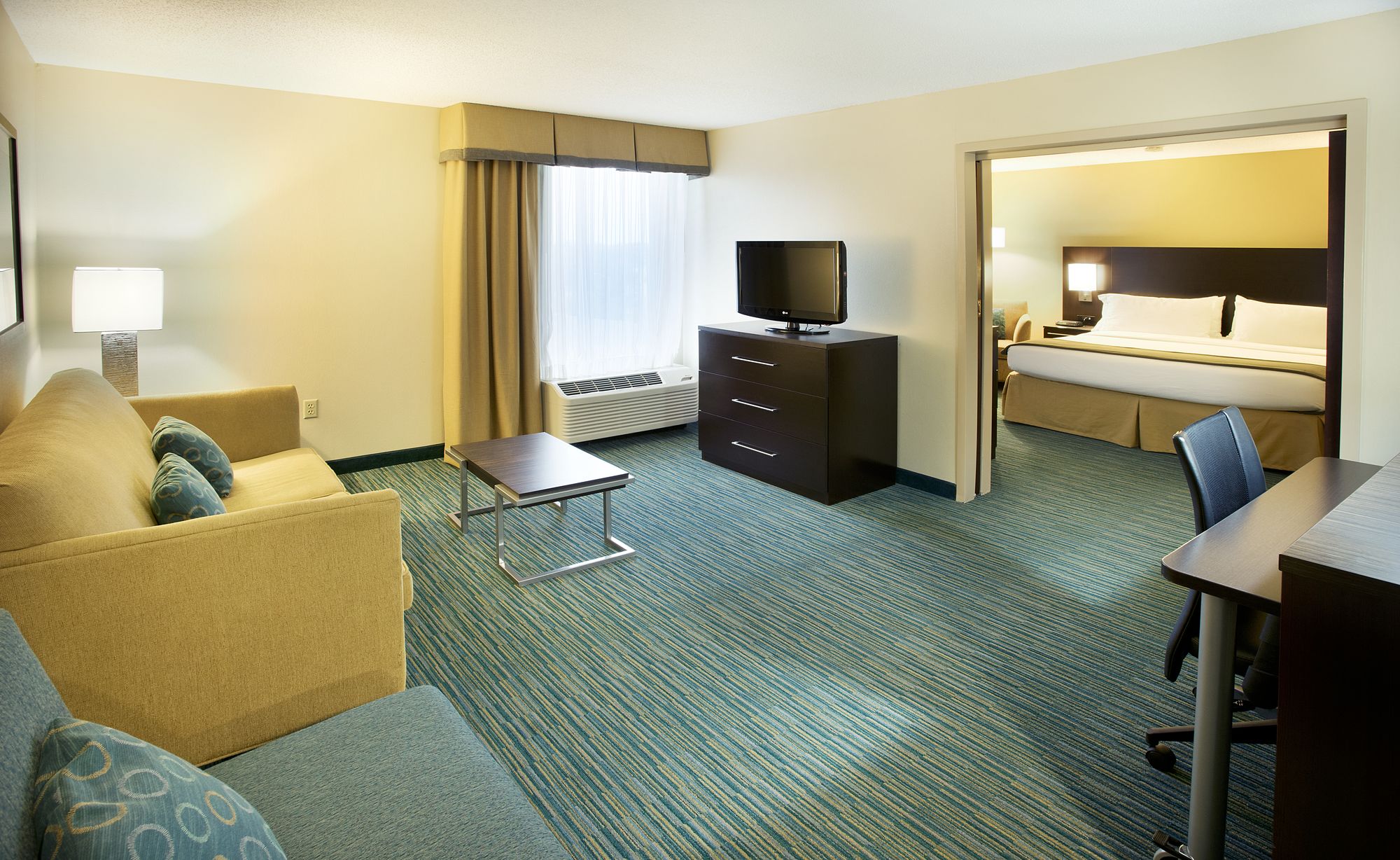 Holiday Inn Express Nashville-Hendersonville