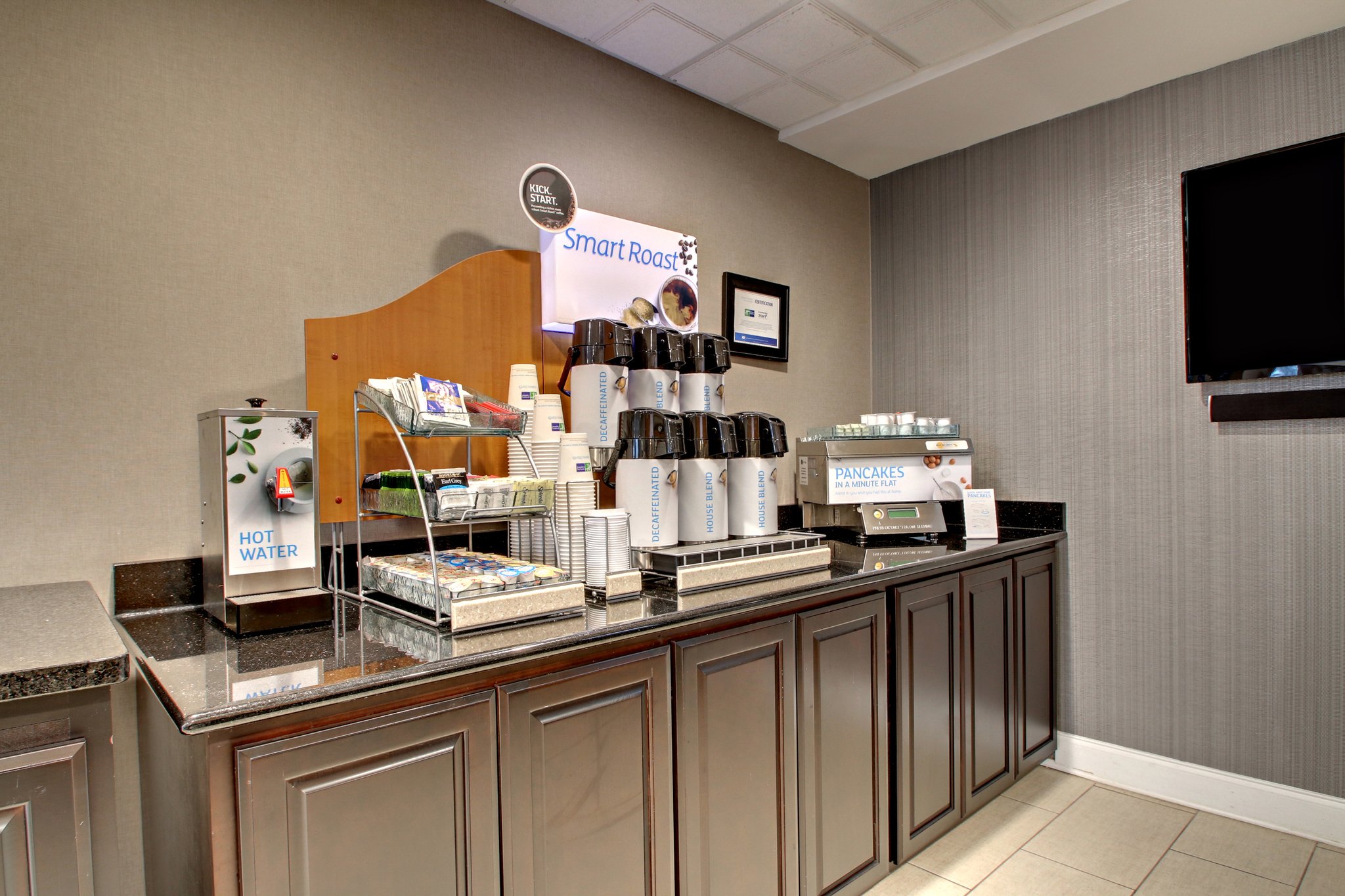Holiday Inn Express Hurricane Mills (Waverly)
