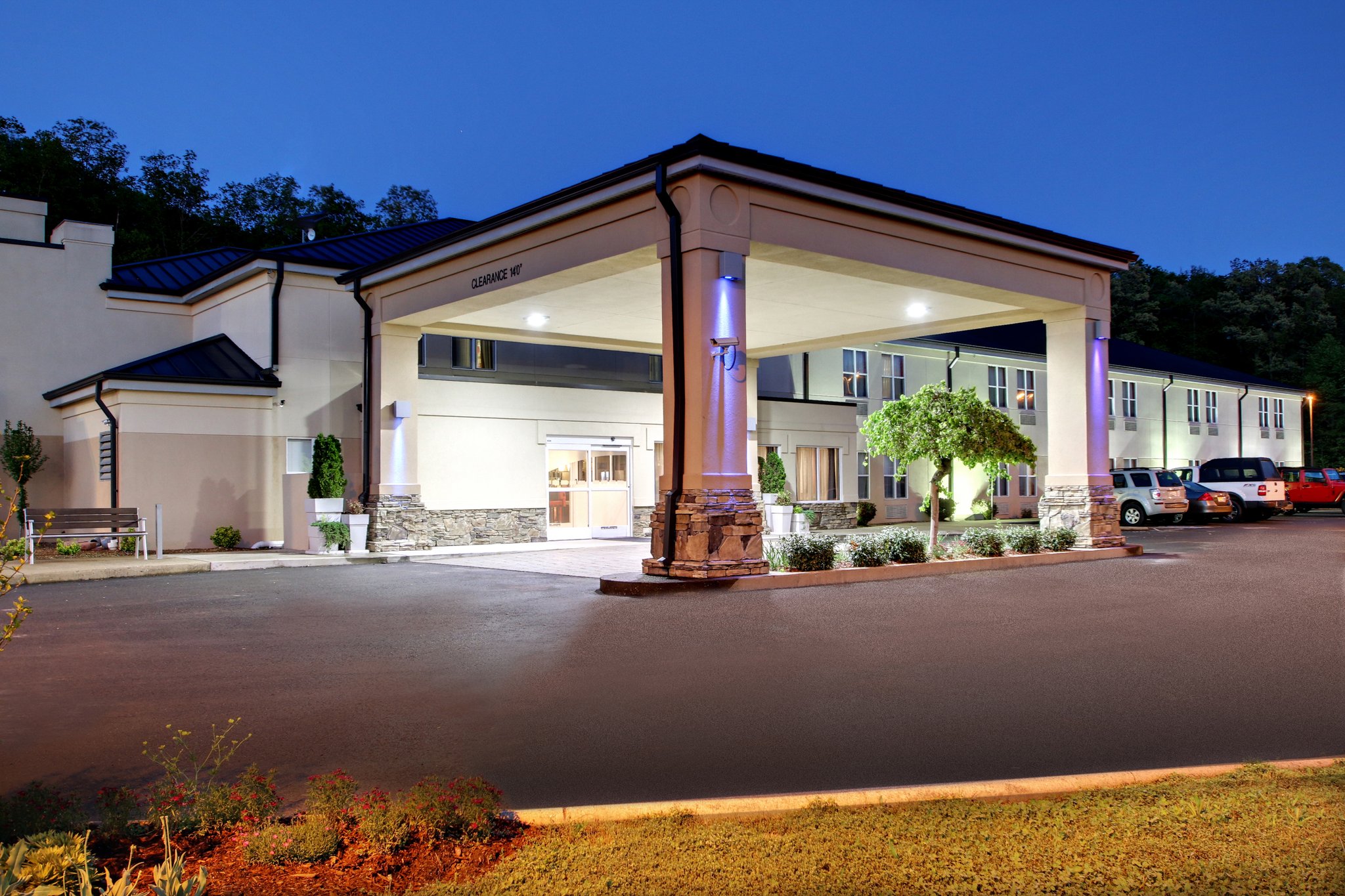Holiday Inn Express Hurricane Mills (Waverly)