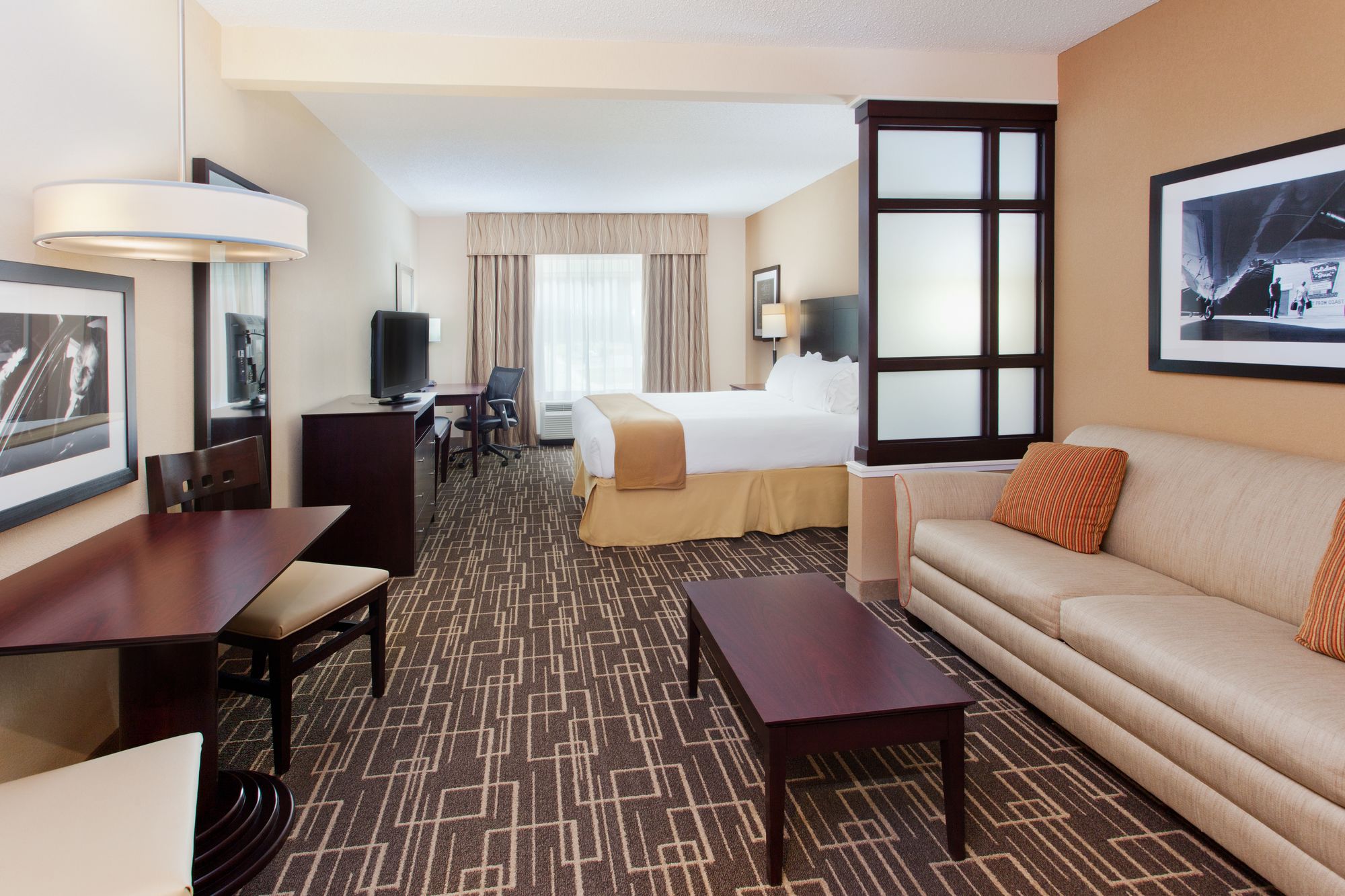 Holiday Inn Express Hotel & Suites Jackson Northeast