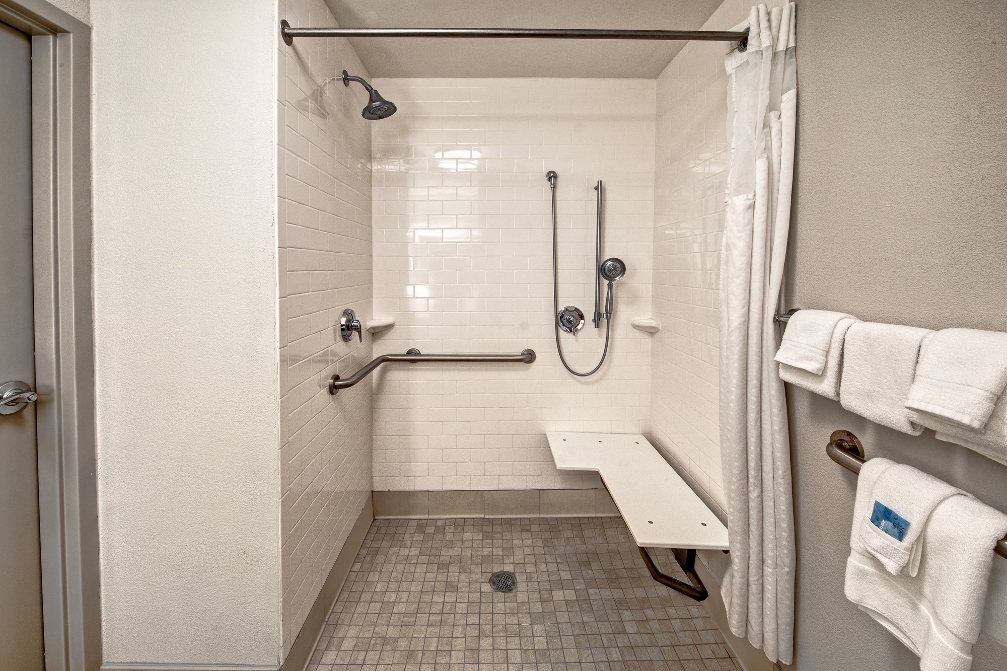 Holiday Inn Express Hotel & Suites Jackson Northeast