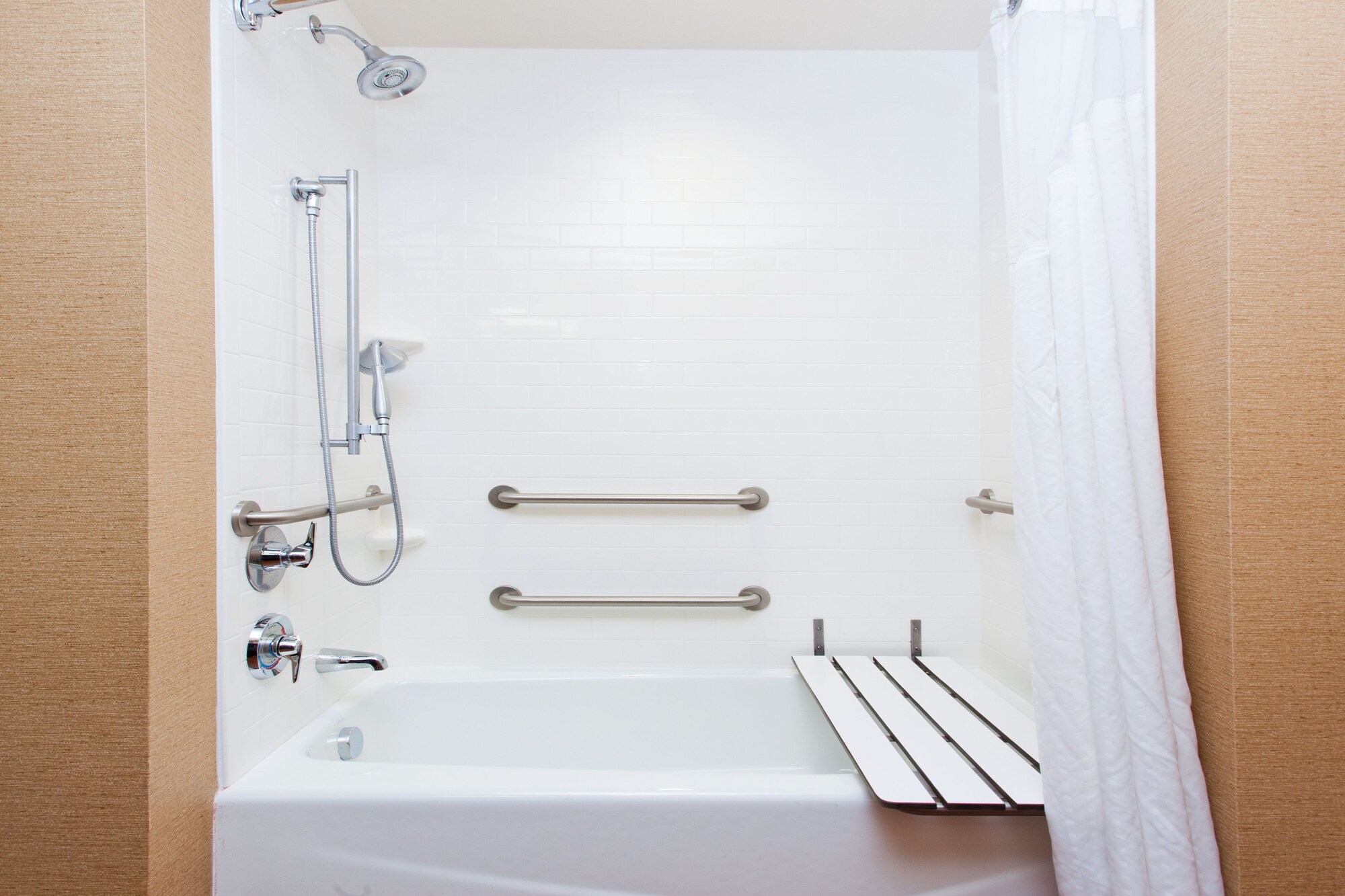 Holiday Inn Express Hotel & Suites Jackson Northeast