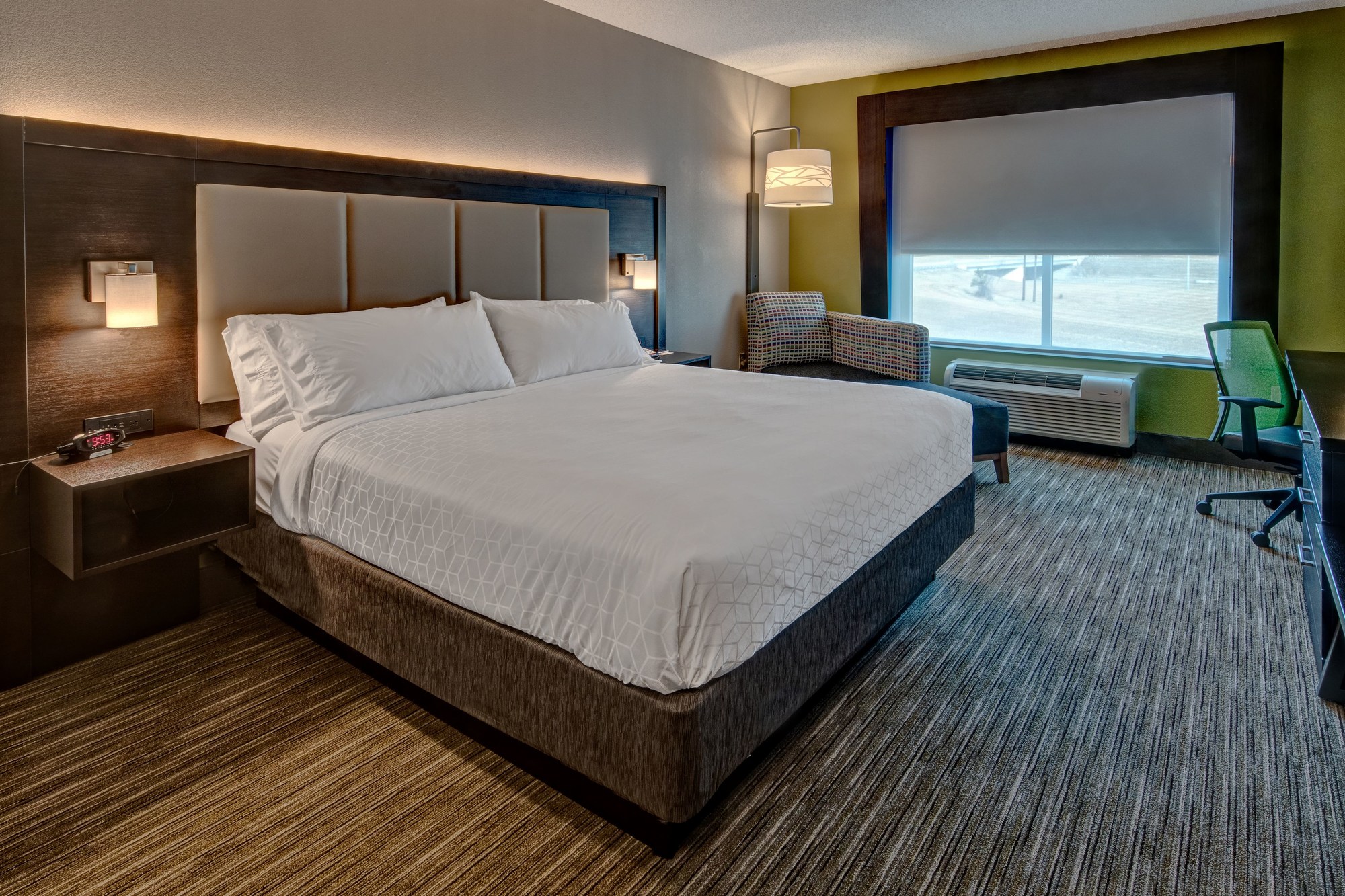 Holiday Inn Express Hotel & Suites Jackson Northeast
