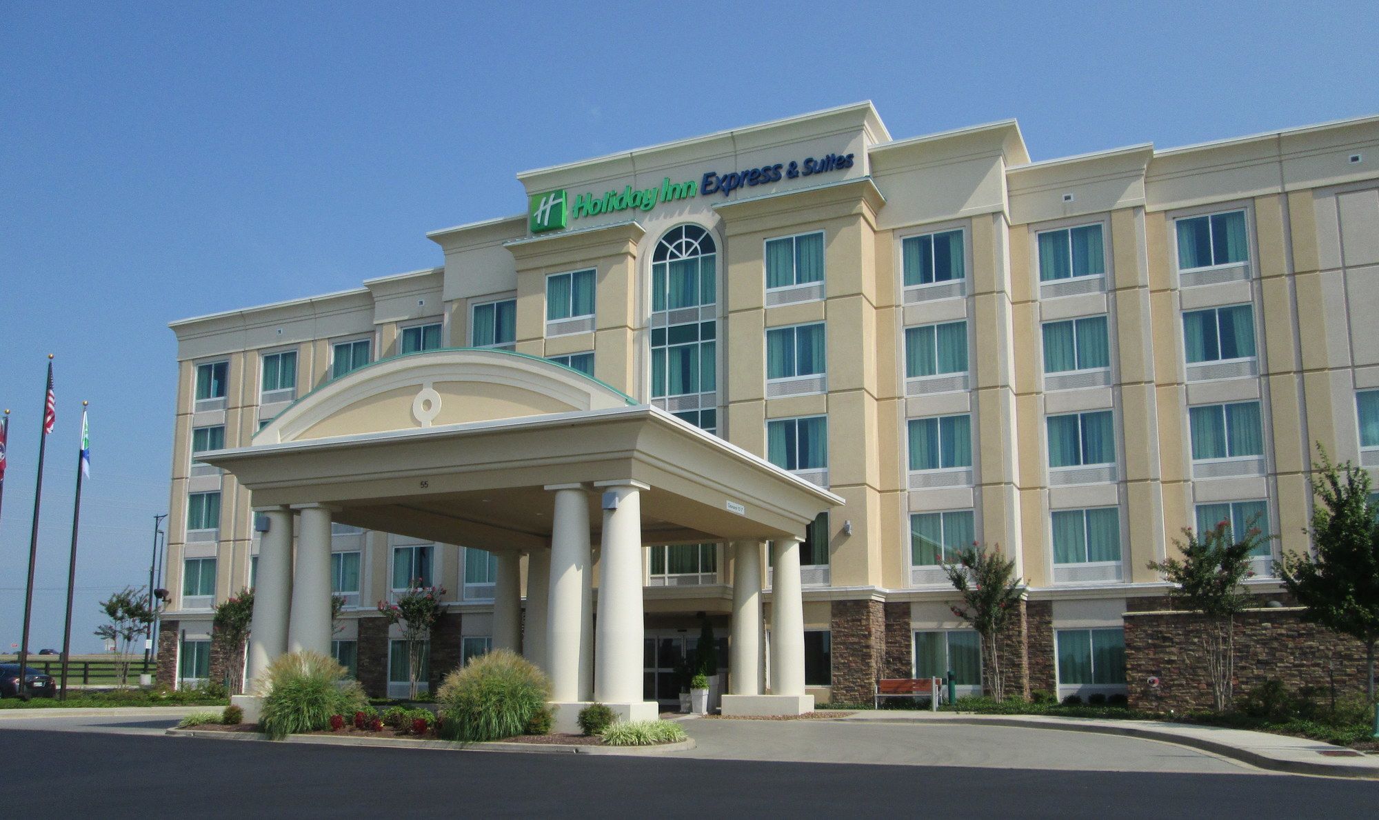 Holiday Inn Express Hotel & Suites Jackson Northeast