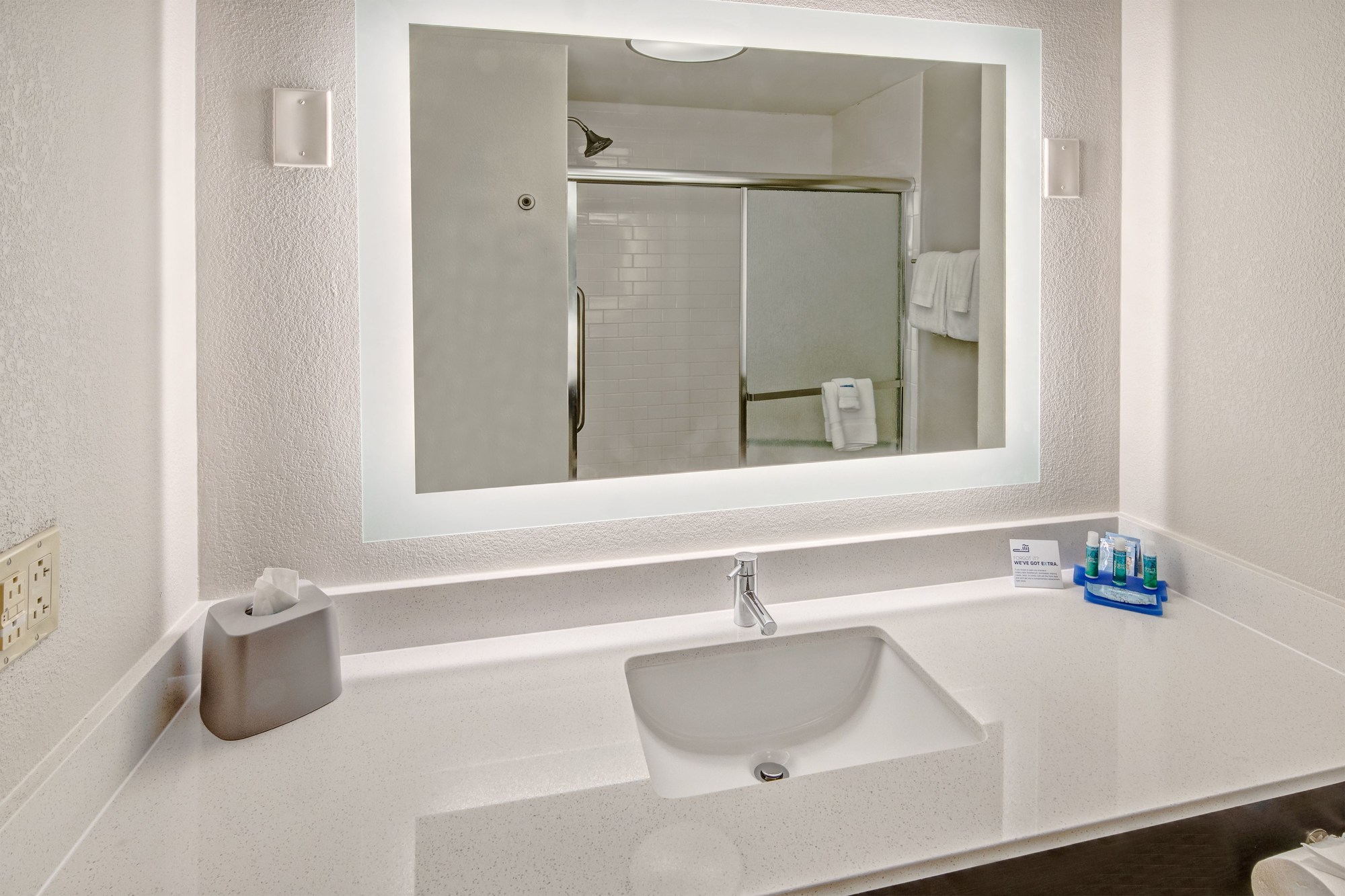 Holiday Inn Express Hotel & Suites Jackson Northeast