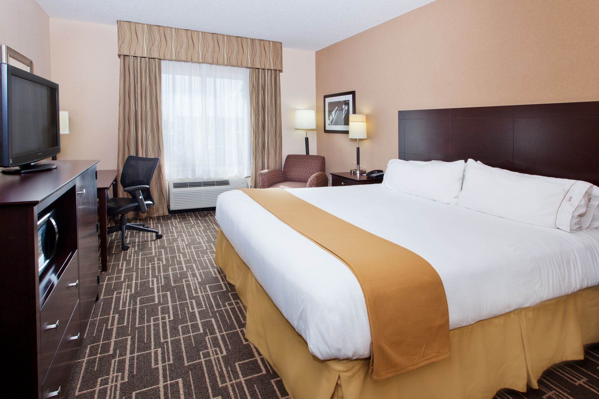 Holiday Inn Express Hotel & Suites Jackson Northeast