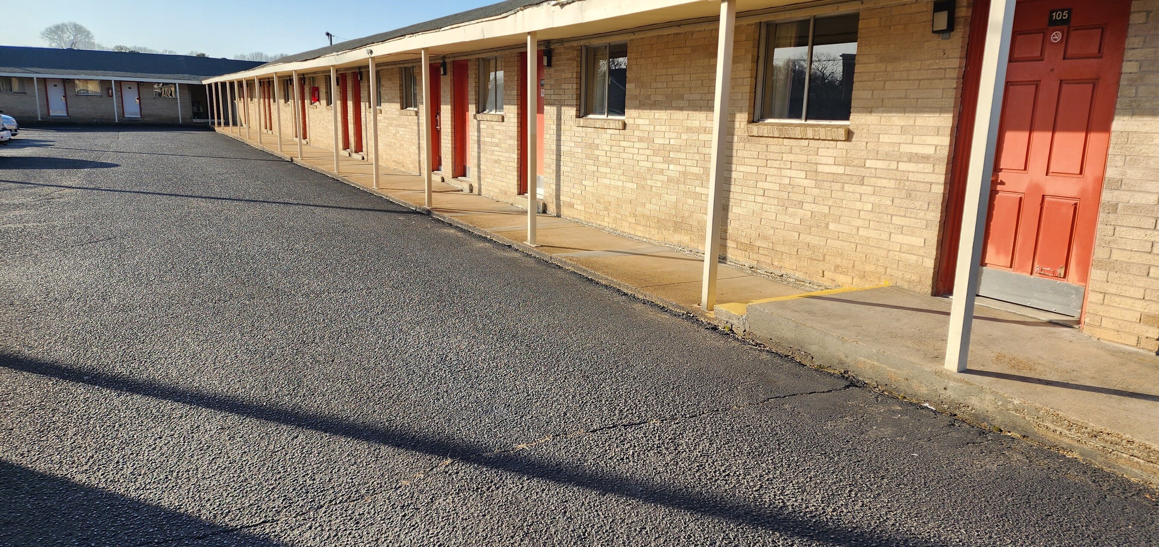 Travelers Motel