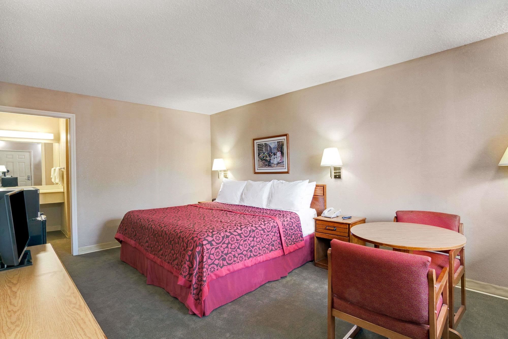 Days Inn by Wyndham Joelton/Nashville