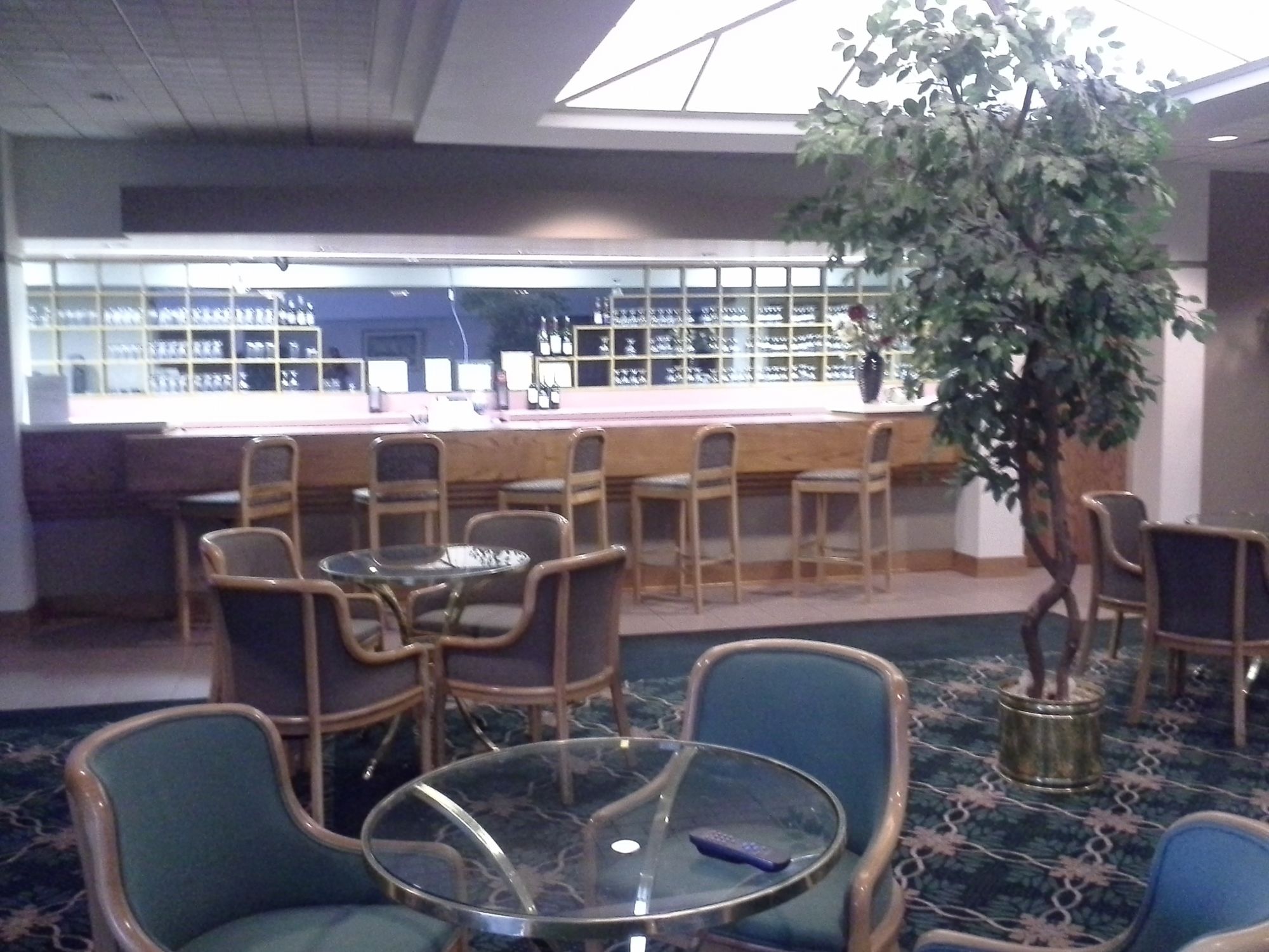 Americourt Hotel & Conference Center