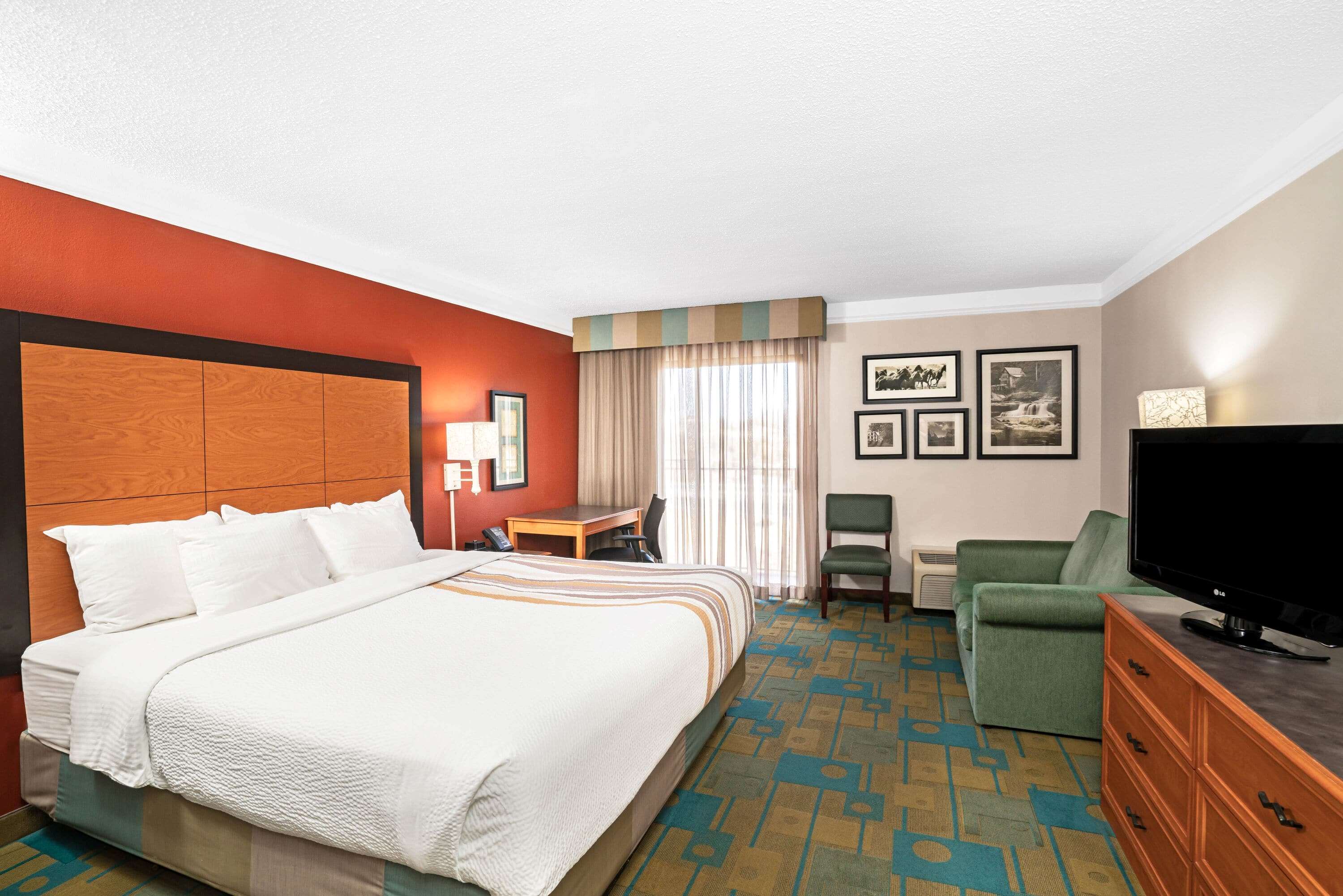La Quinta Inn & Suites by Wyndham Kingsport TriCities Airpt