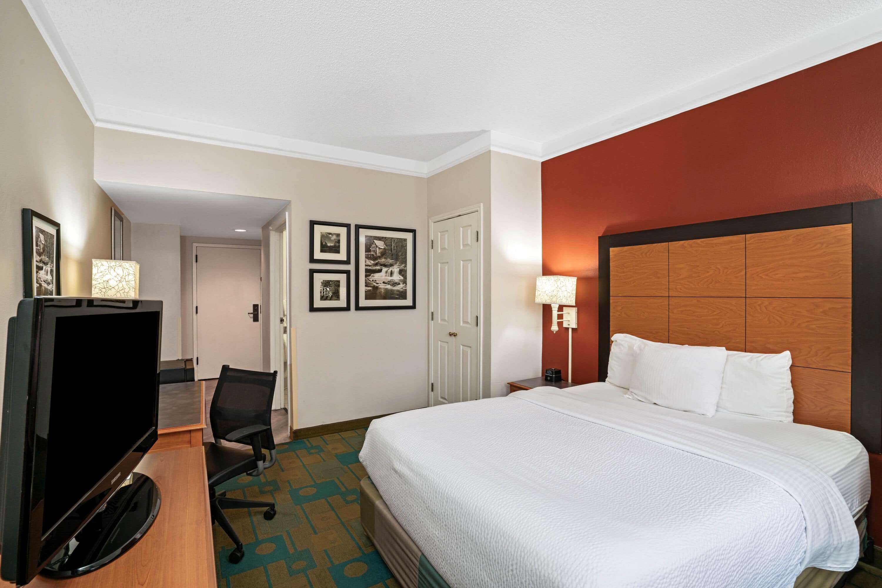 La Quinta Inn & Suites by Wyndham Kingsport TriCities Airpt