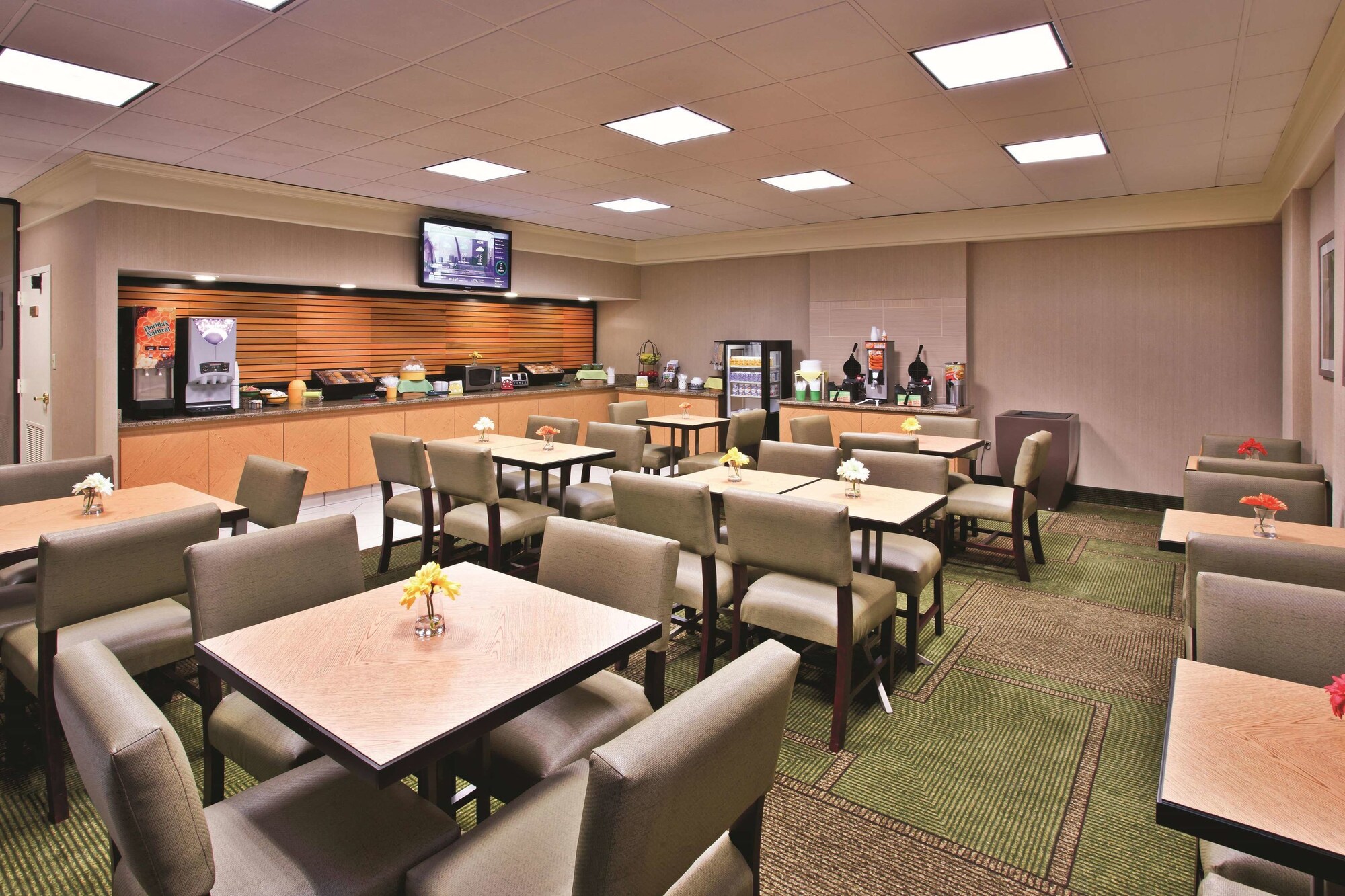 La Quinta Inn & Suites by Wyndham Kingsport TriCities Airpt