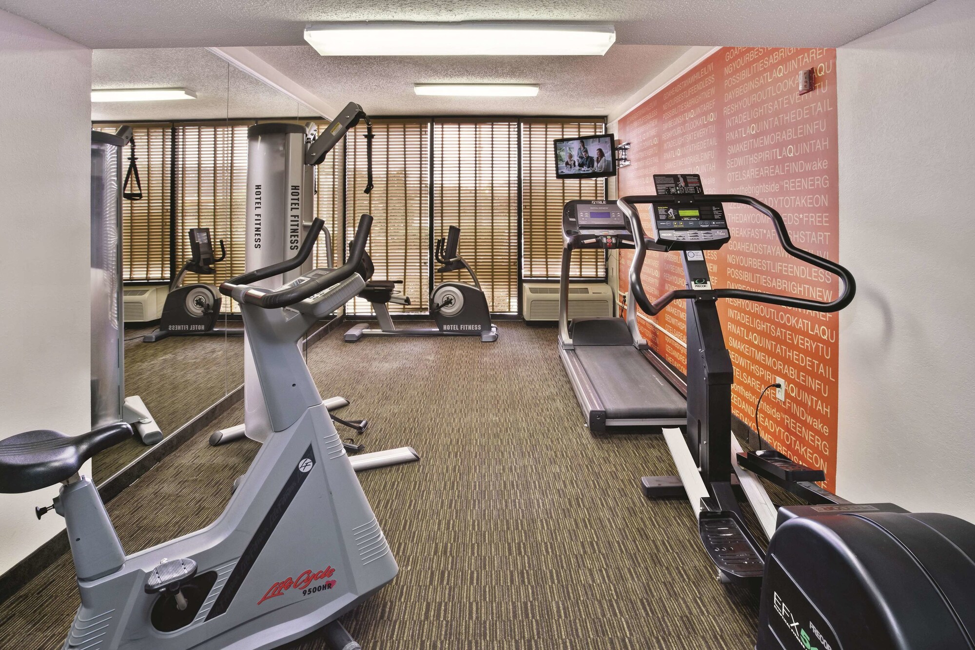 La Quinta Inn & Suites by Wyndham Kingsport TriCities Airpt