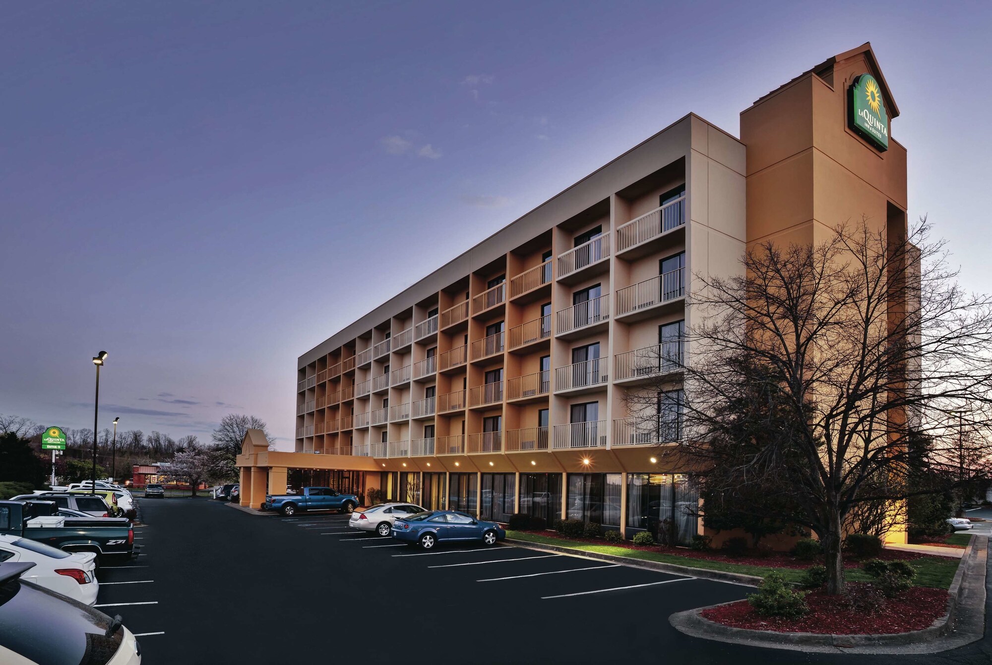 La Quinta Inn & Suites by Wyndham Kingsport TriCities Airpt