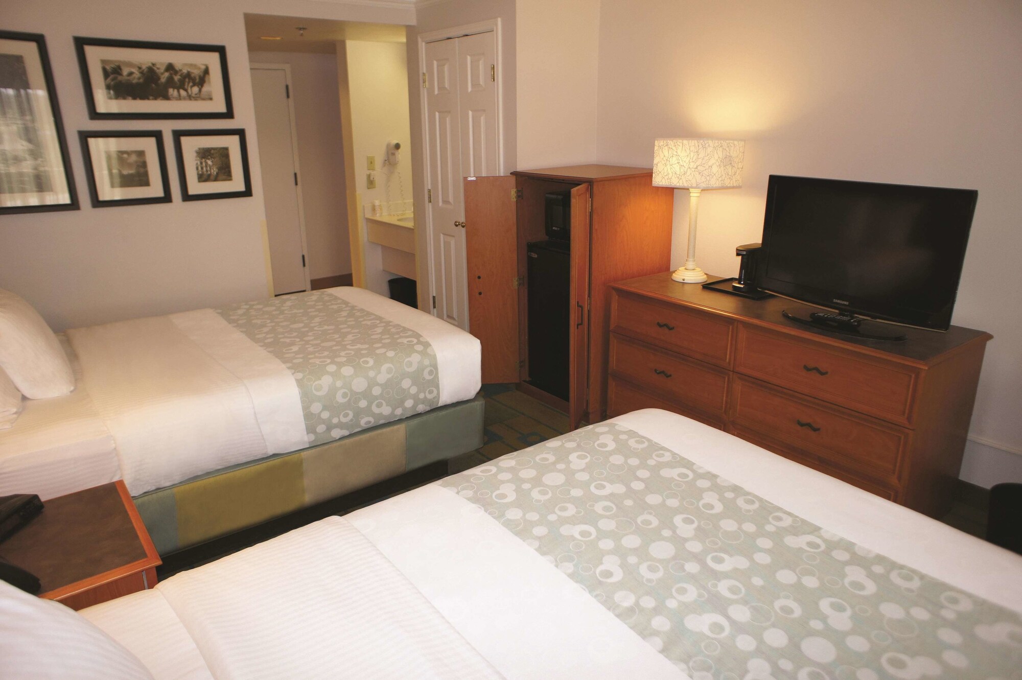 La Quinta Inn & Suites by Wyndham Kingsport TriCities Airpt