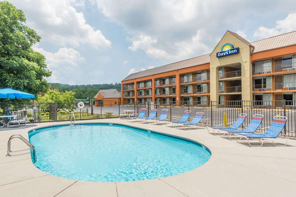 Days Inn by Wyndham Knoxville East