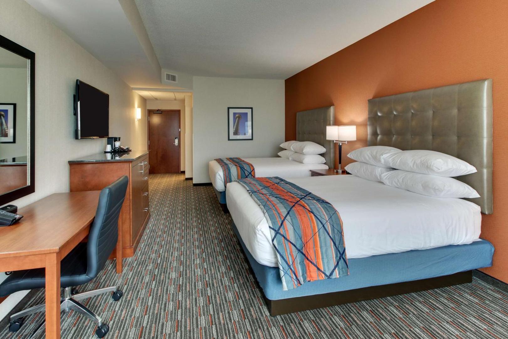 Drury Inn & Suites Knoxville West