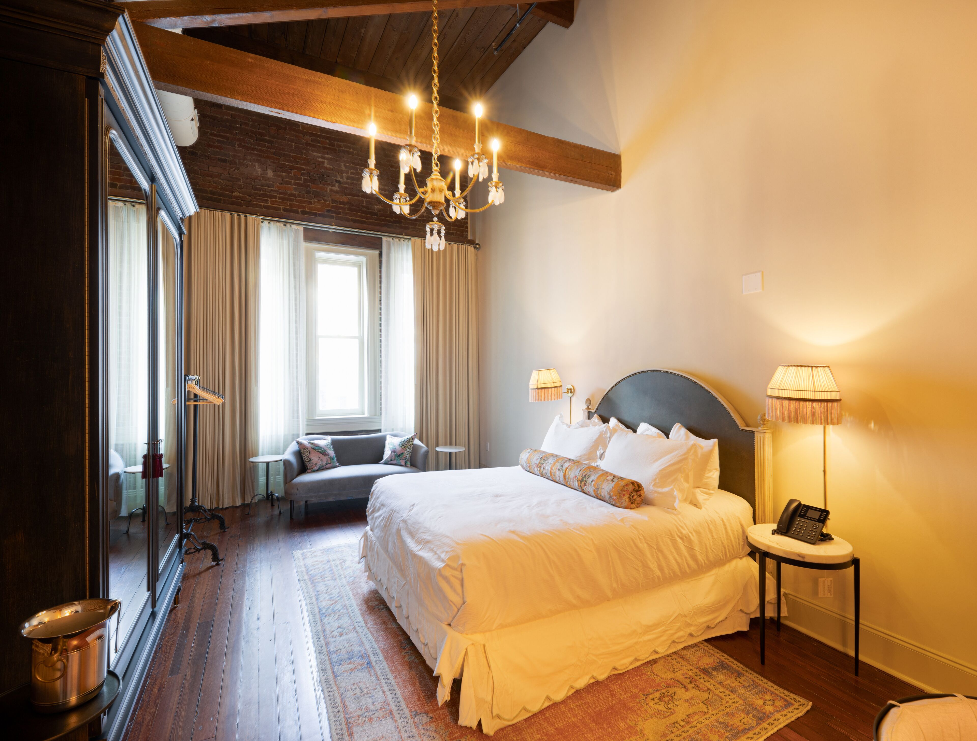 Hotel Cleo