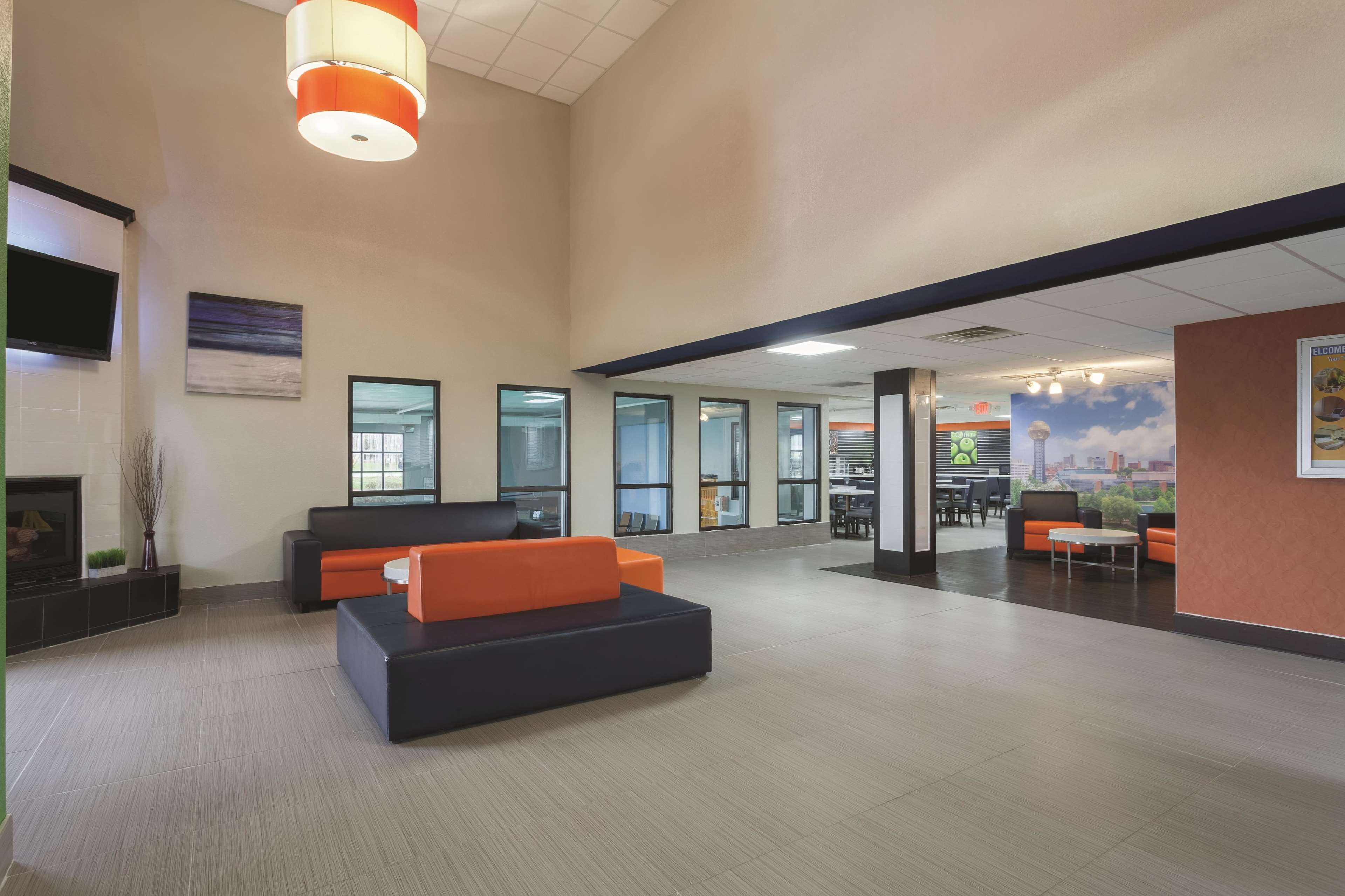 La Quinta Inn & Suites by Wyndham Knoxville East