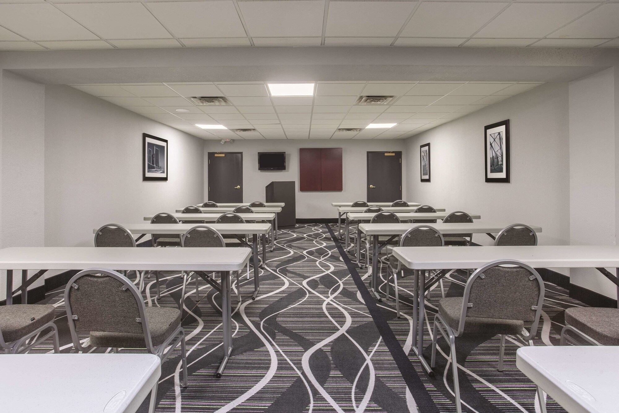 La Quinta Inn & Suites by Wyndham Knoxville East