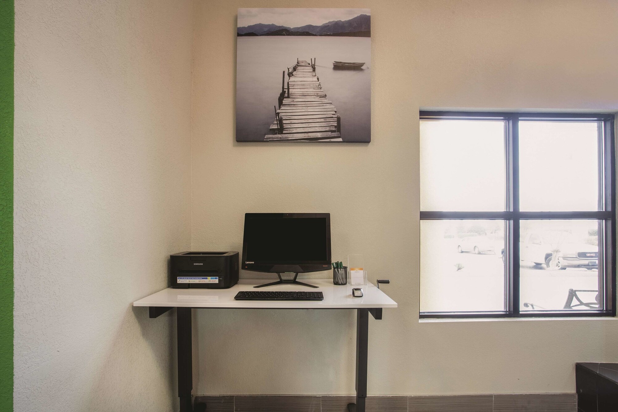 La Quinta Inn & Suites by Wyndham Knoxville East
