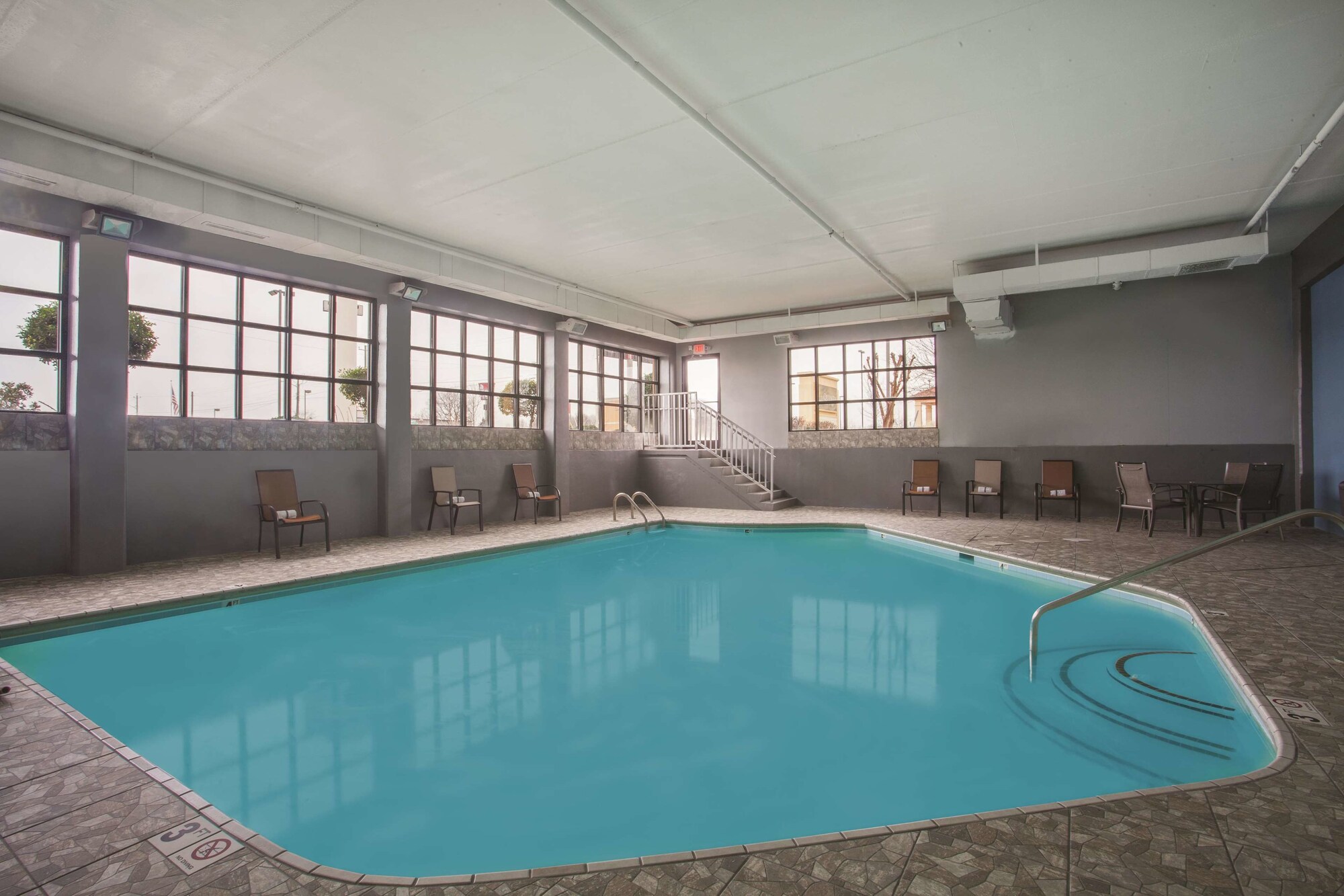 La Quinta Inn & Suites by Wyndham Knoxville East