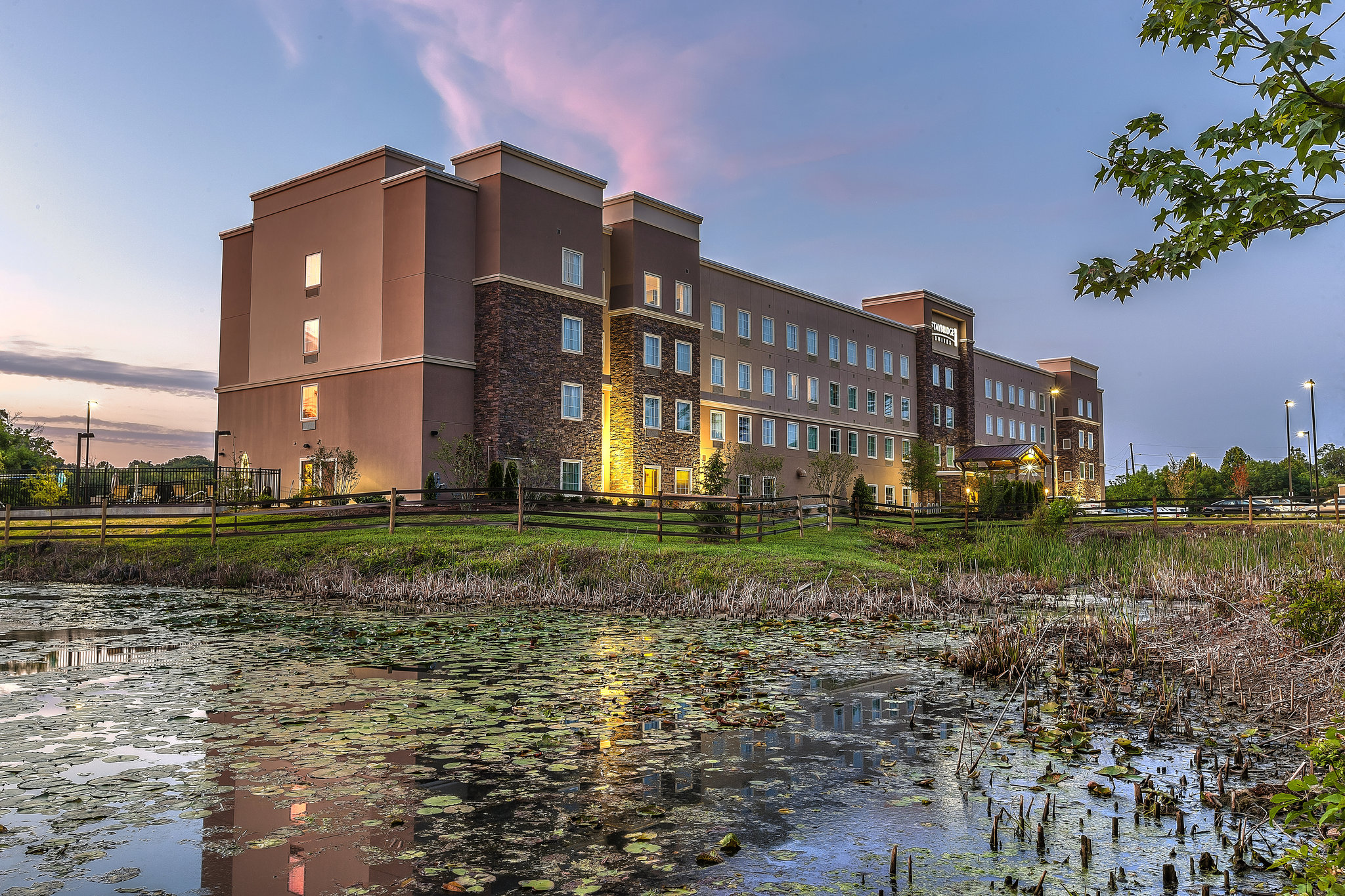 Staybridge Suites Knoxville West