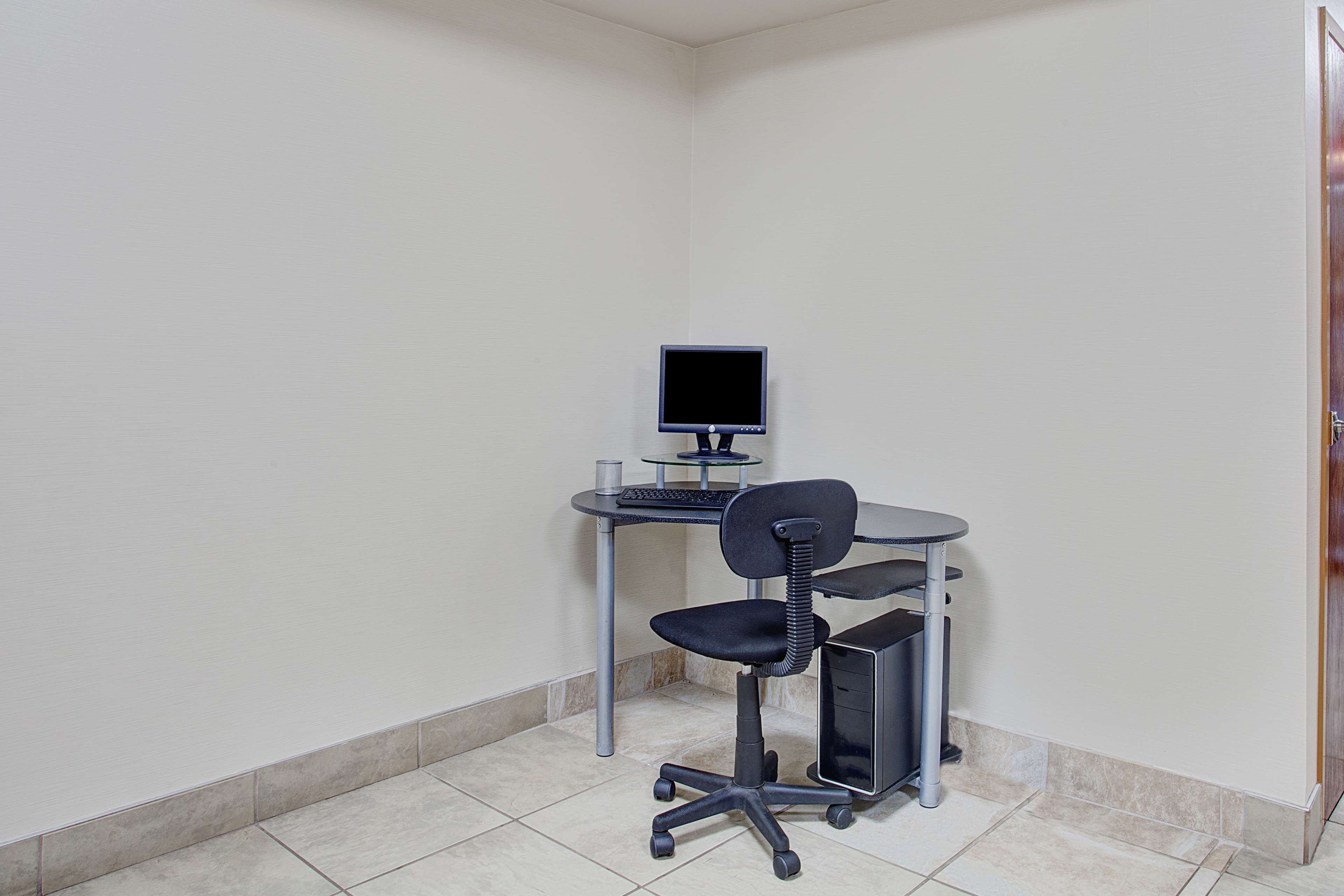 Super 8 by Wyndham Knoxville East