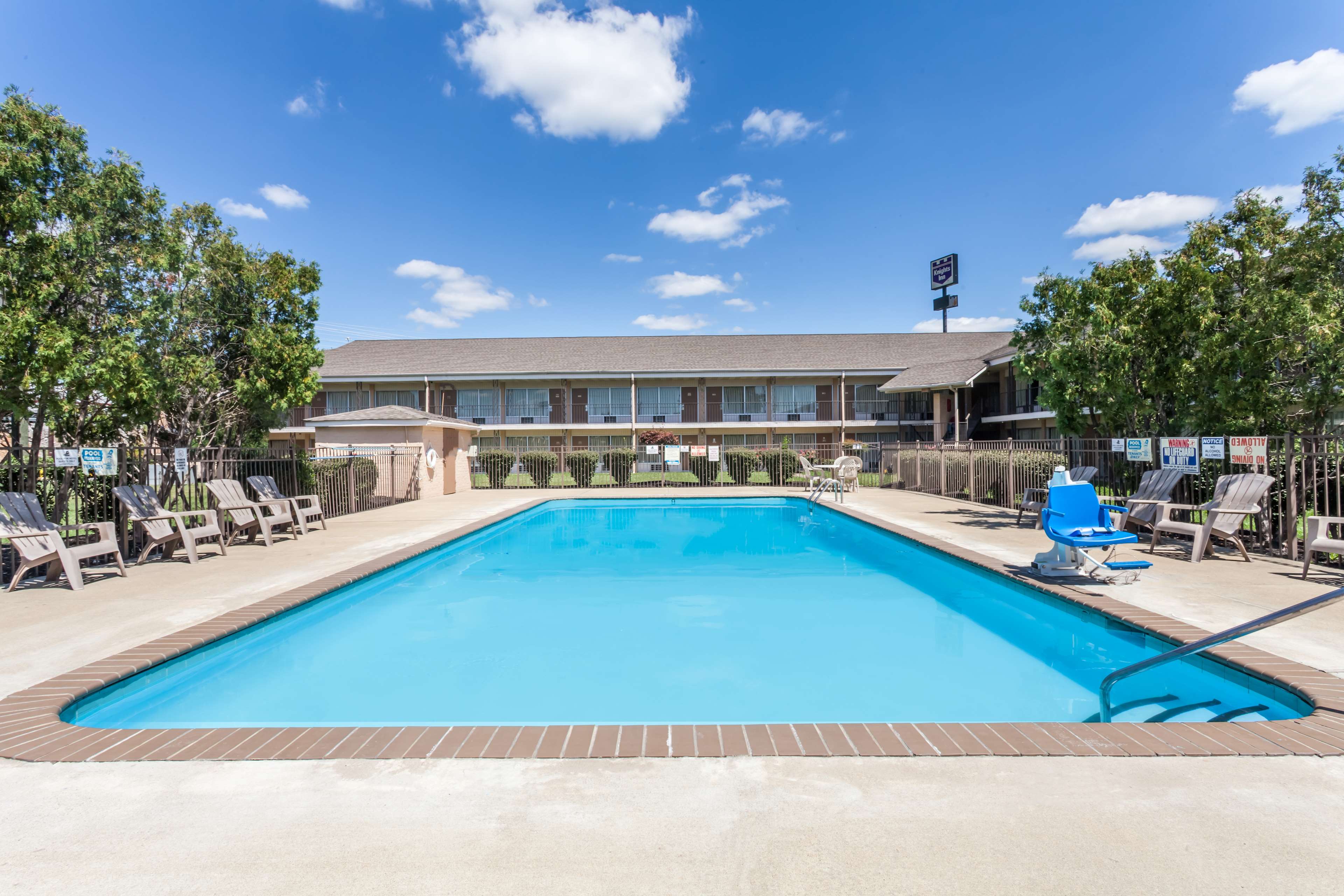 Knights Inn Lebanon