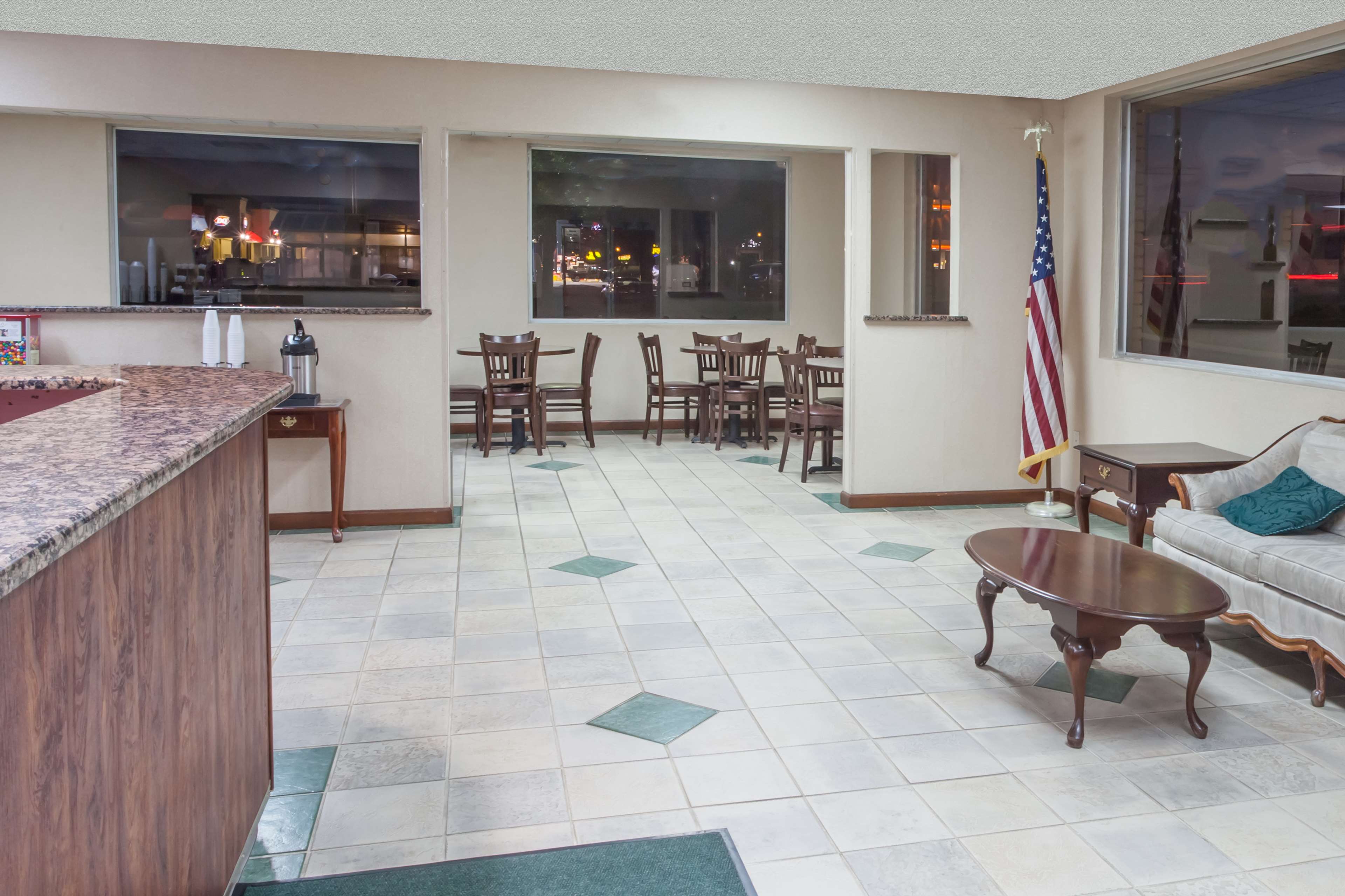 Knights Inn Lebanon