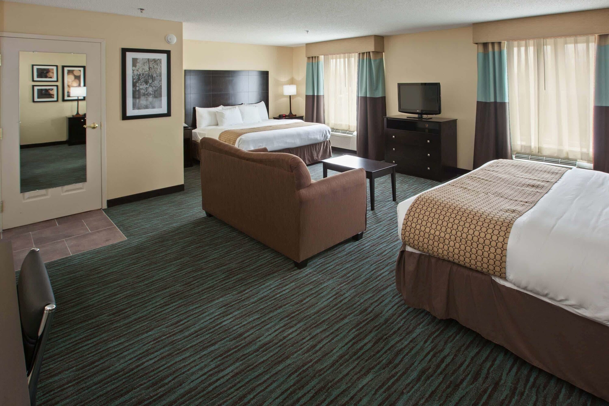 La Quinta Inn & Suites by Wyndham Lebanon