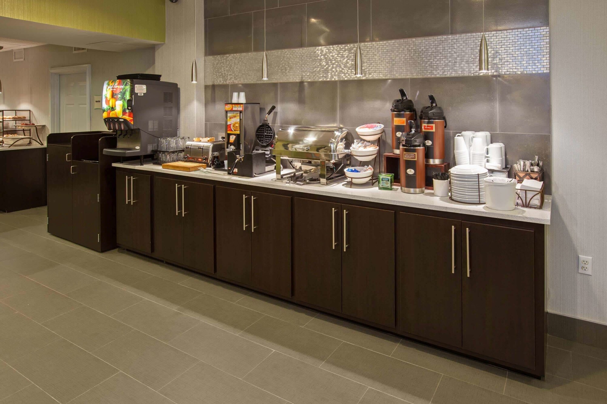 La Quinta Inn & Suites by Wyndham Lebanon