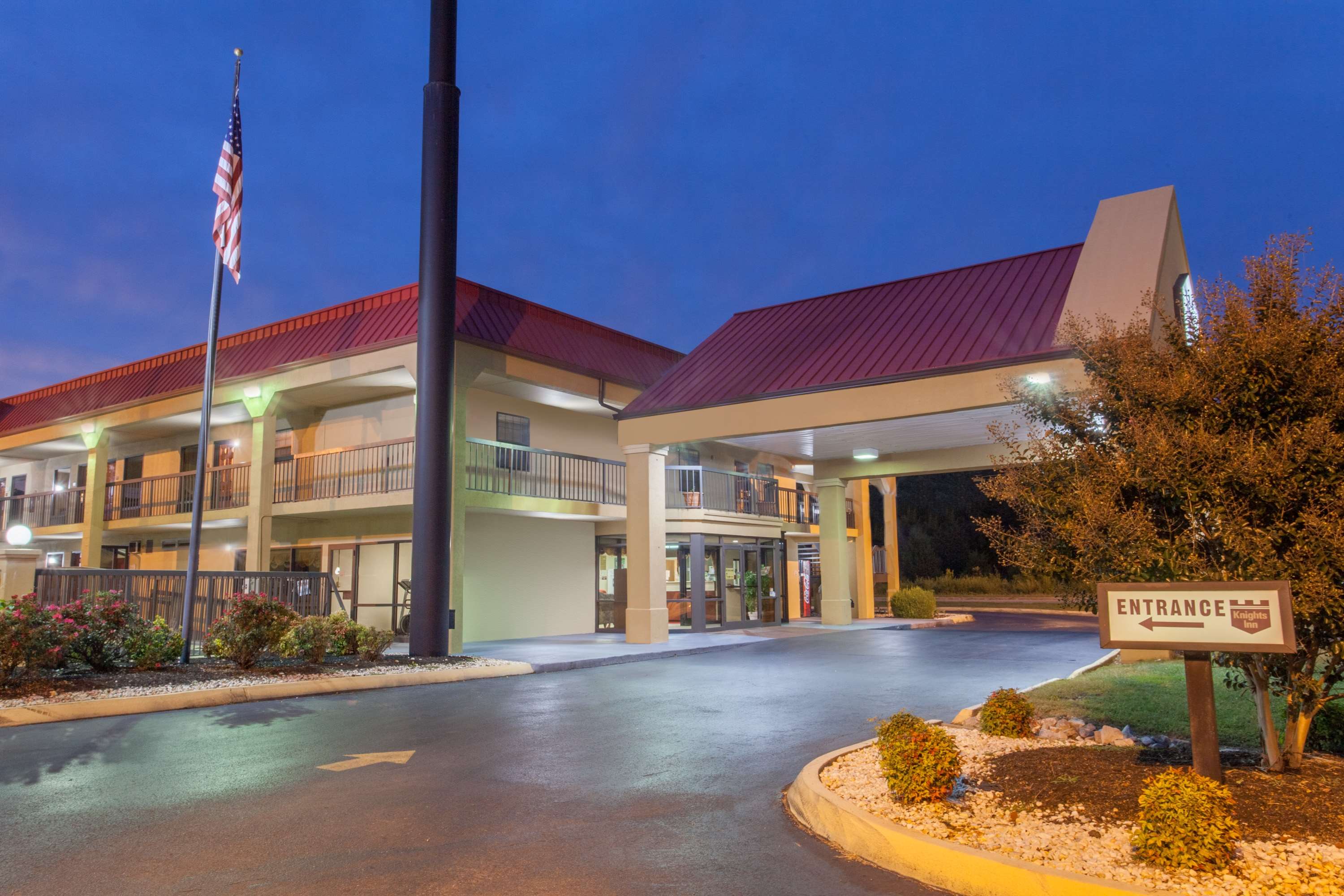 SureStay Hotel by Best Western Lenoir City
