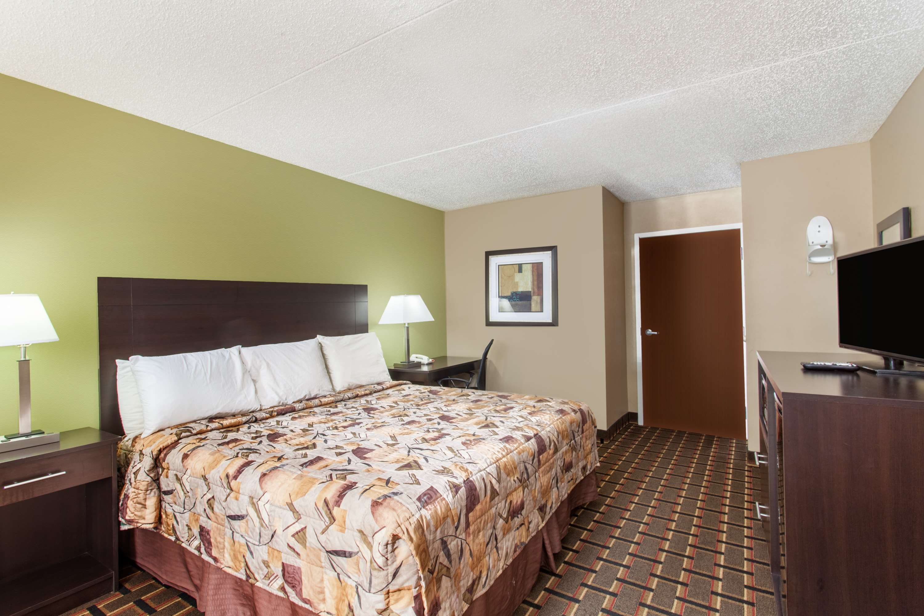 SureStay Hotel by Best Western Lenoir City
