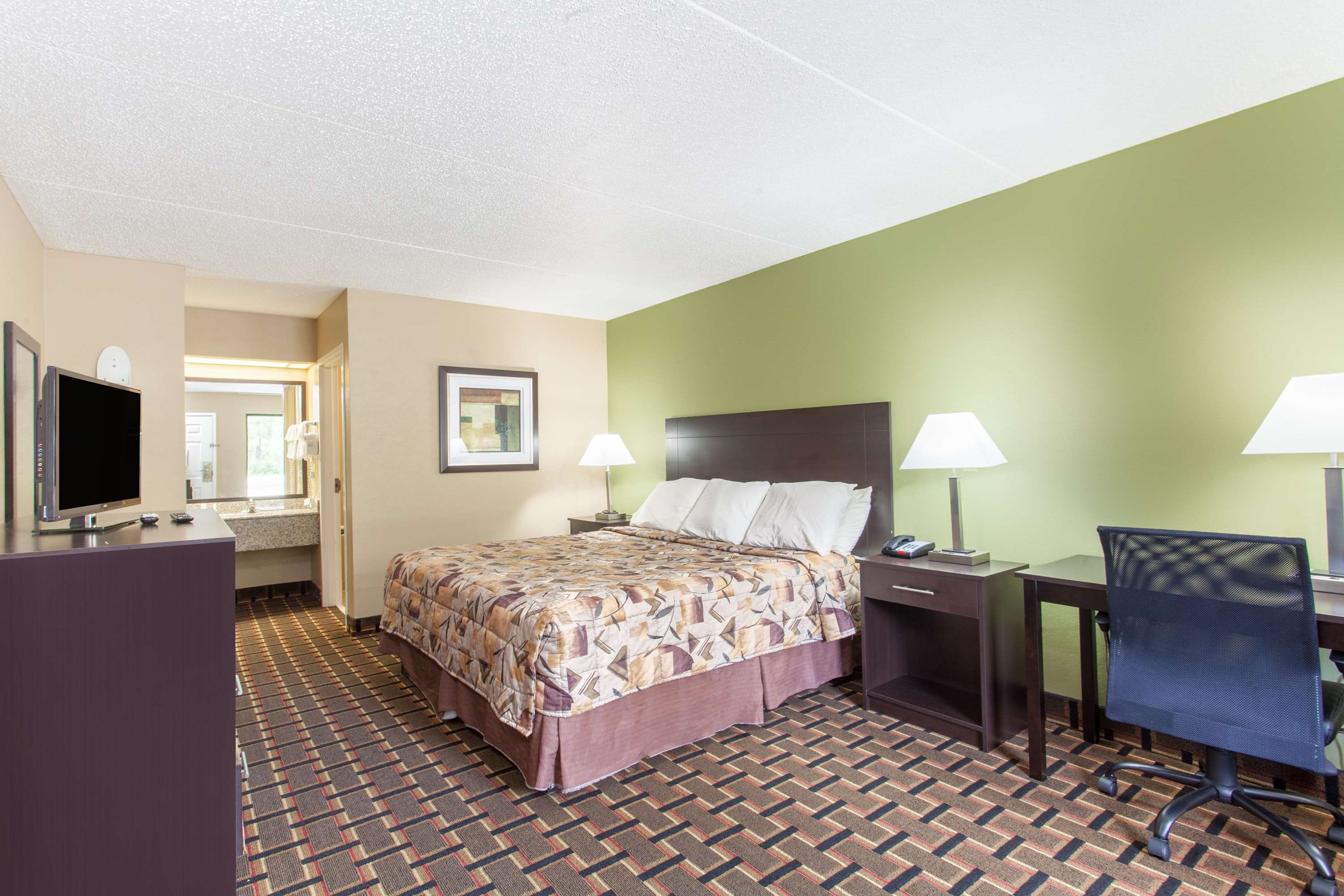SureStay Hotel by Best Western Lenoir City