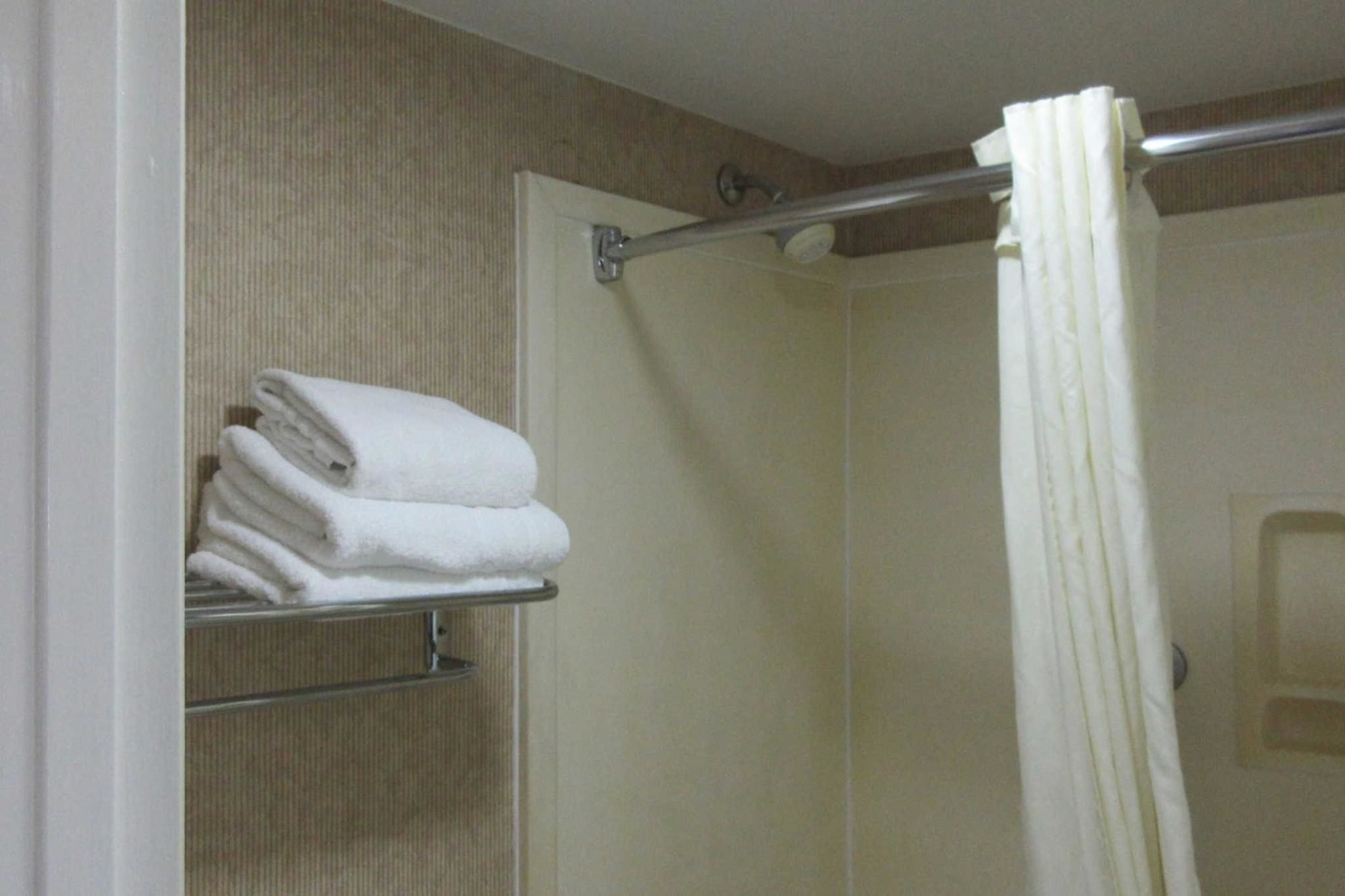 Econo Lodge Inn & Suites Manchester