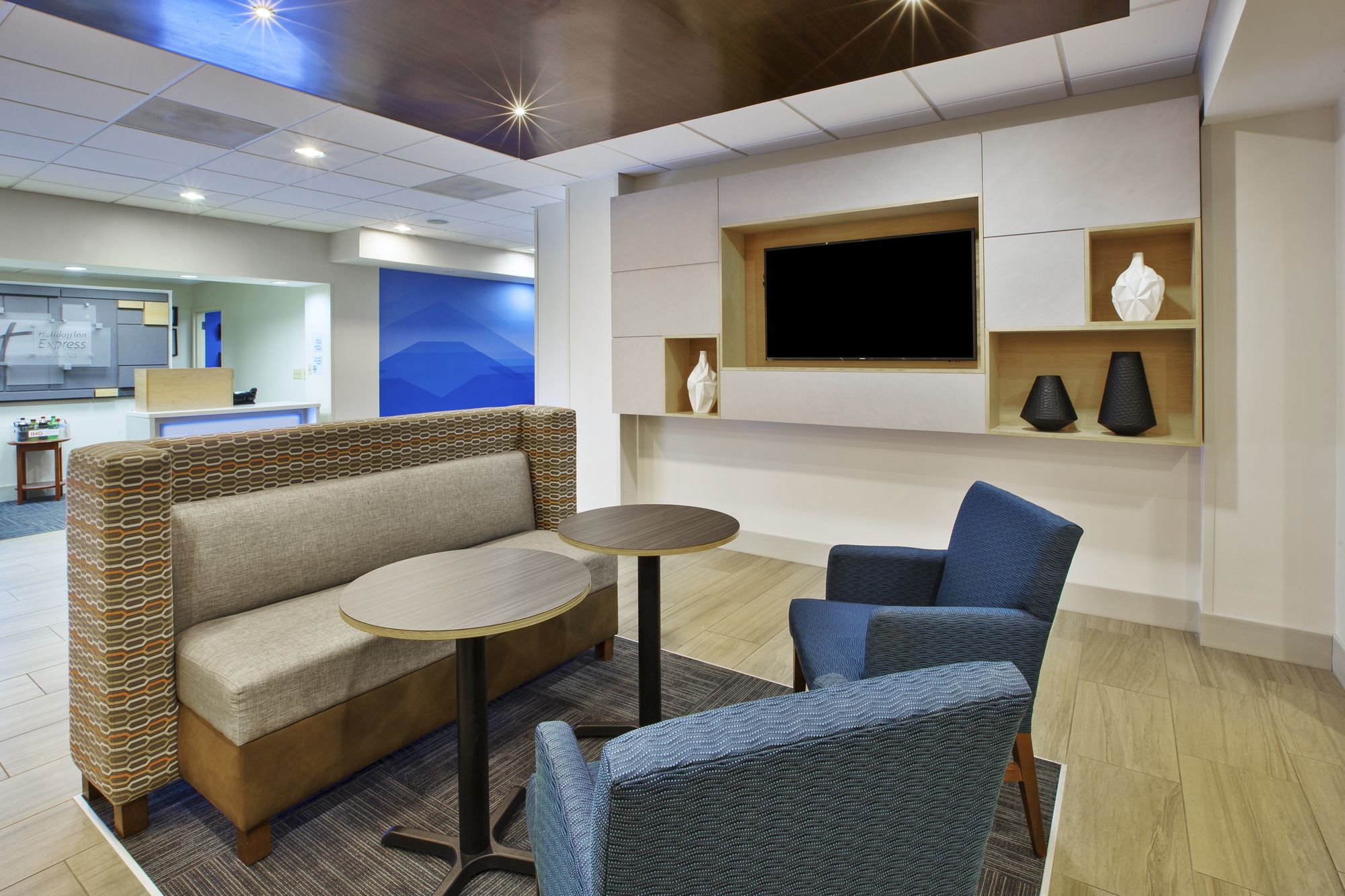 Holiday Inn Express Hotel & Suites Manchester - Conference Center (Tullahoma)