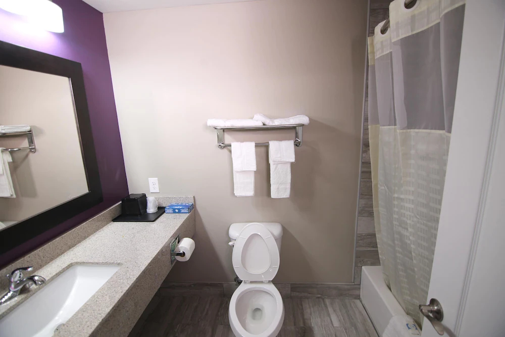 At Home Inn And Suites